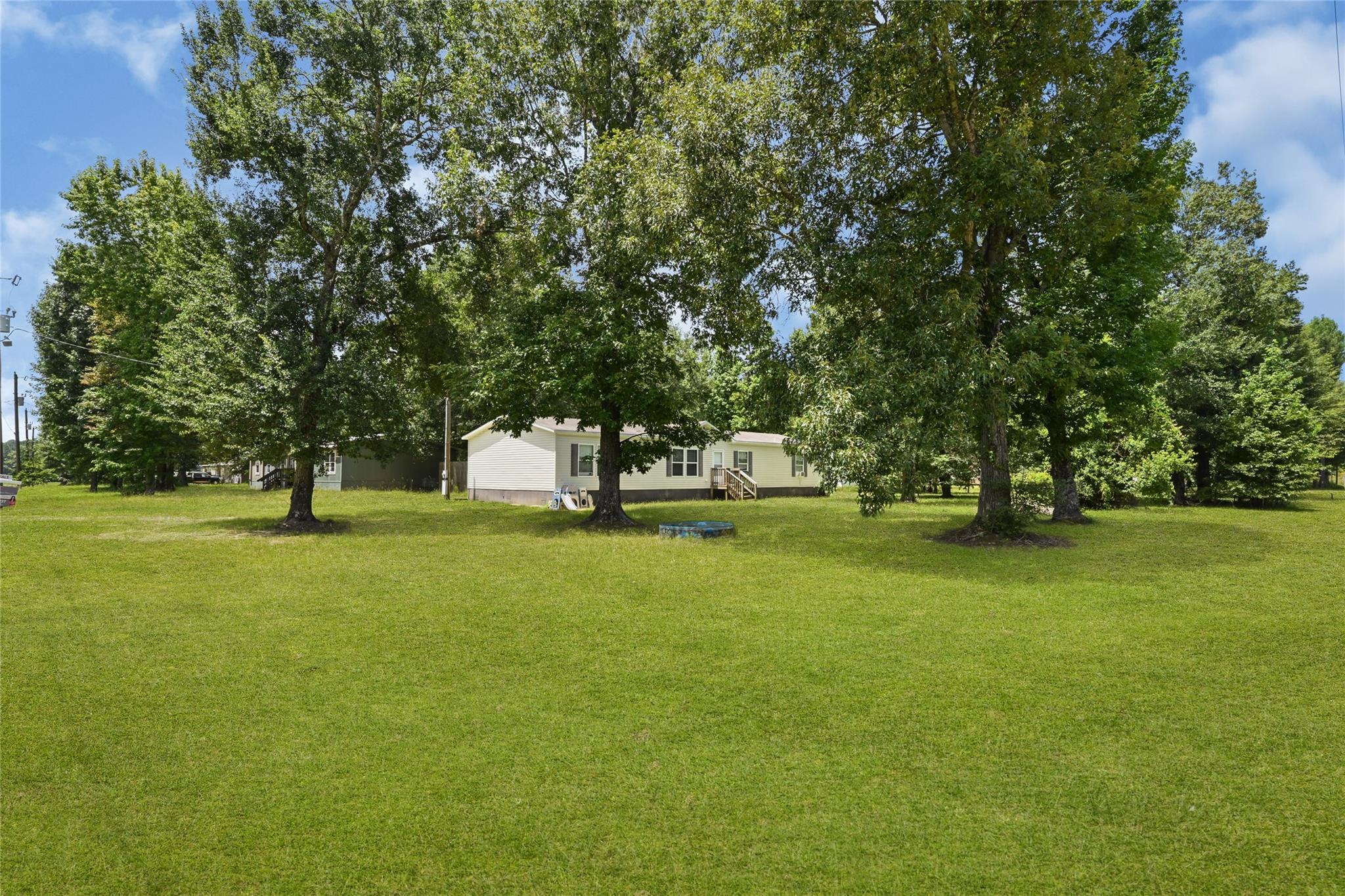 12617 Highway 105, Cleveland, TX 77327 photo
