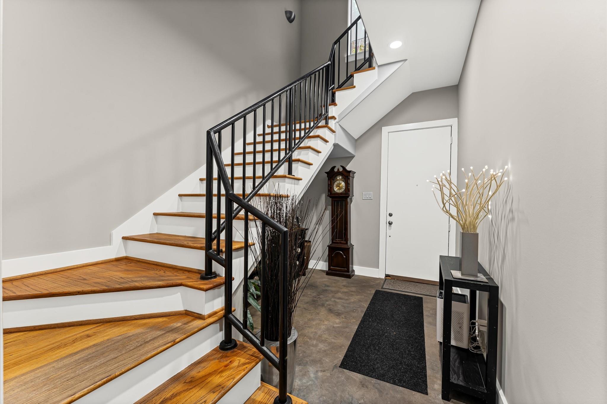 730 Ruthven, Houston, TX 77019 photo