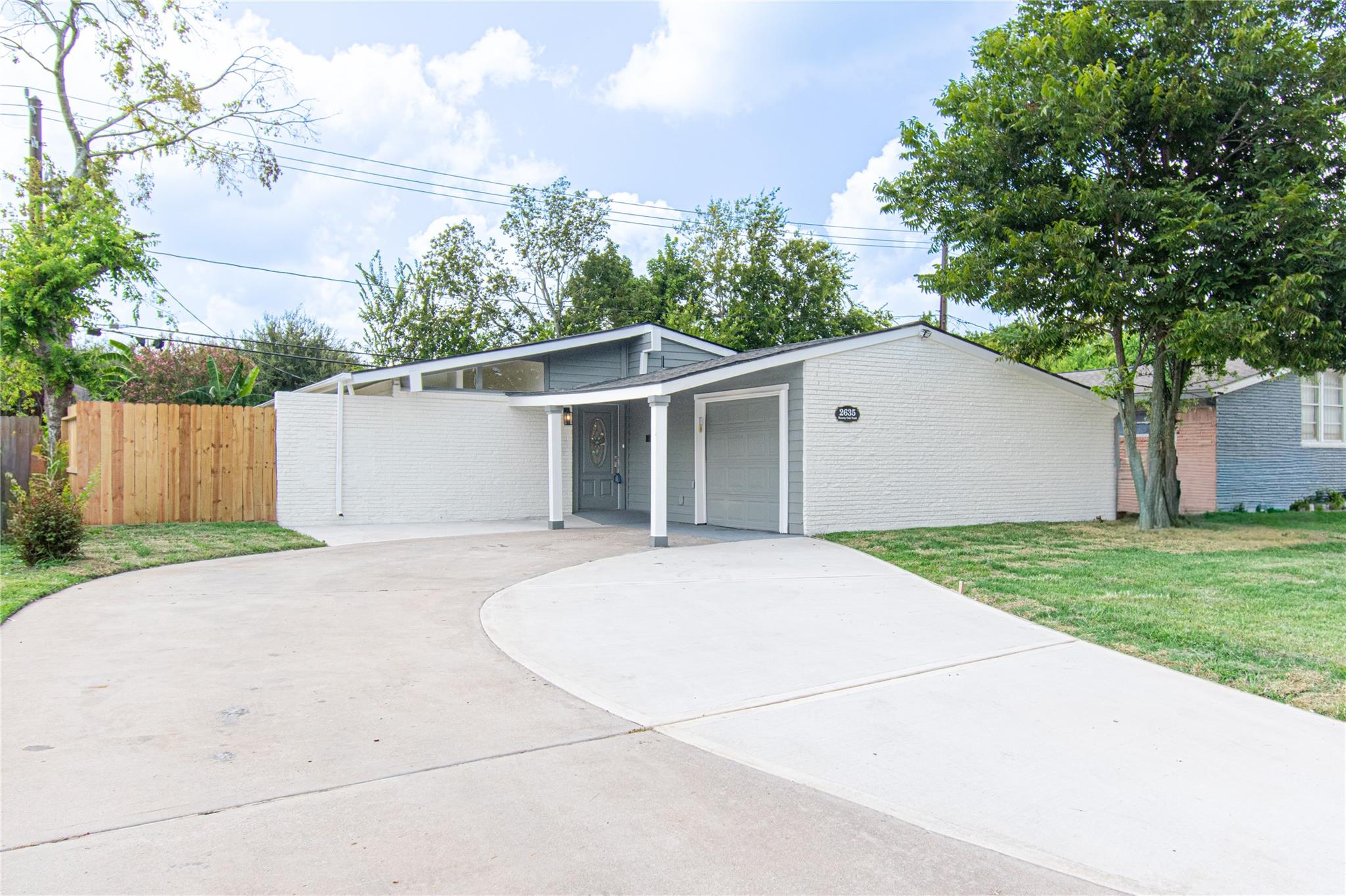 2635 Knotty Oaks Trl, Houston, TX 77045 photo