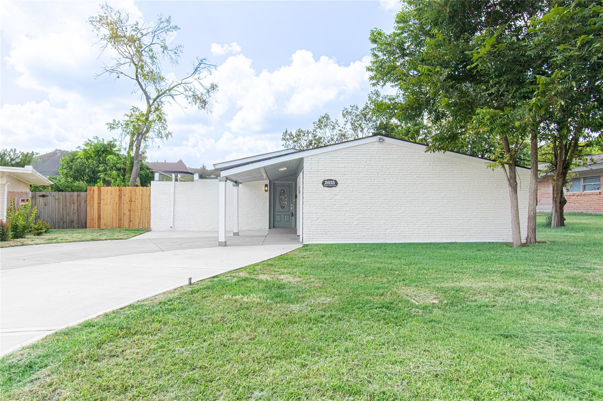 2635 Knotty Oaks Trl, Houston, TX 77045 photo