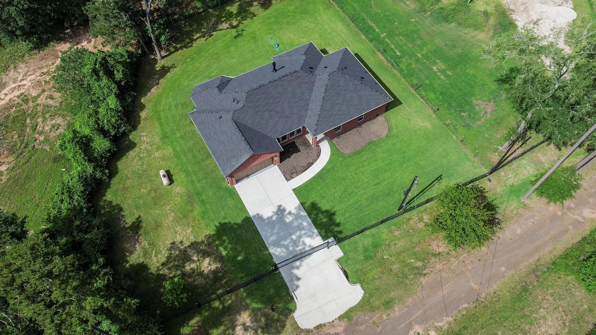 15215 Butterfly Ln, Plantersville, TX 77363 photo