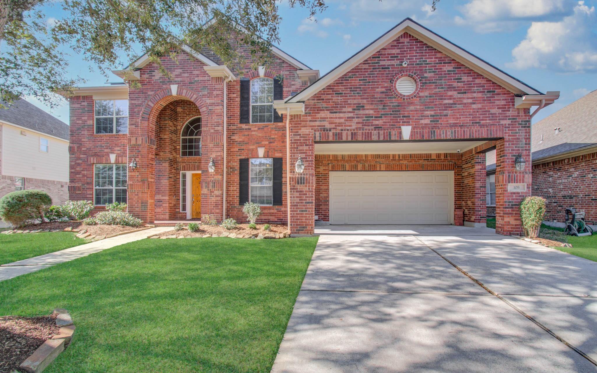105 Hawke Bay Ln, Friendswood, TX 77546