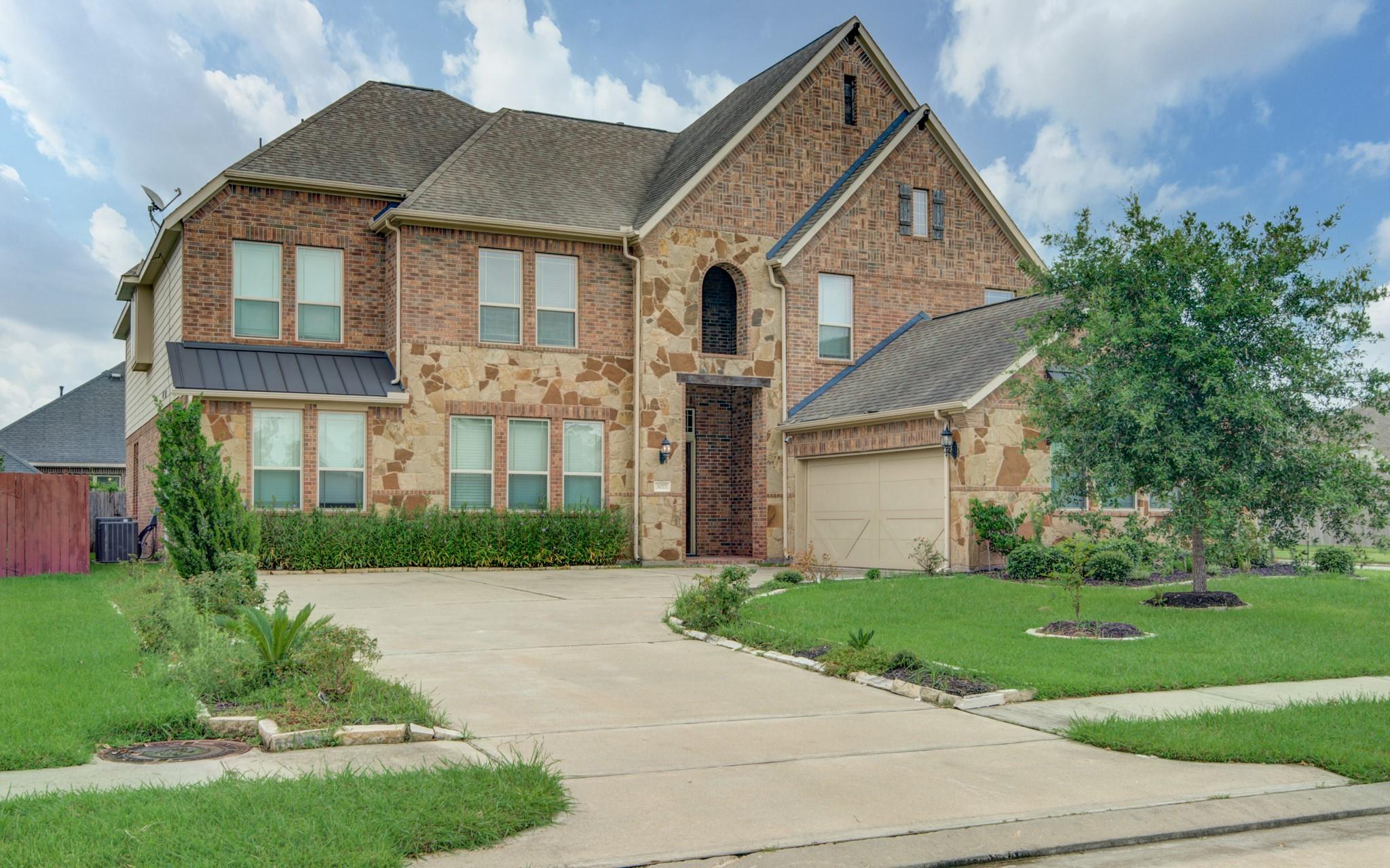3077 Tradinghouse Creek Ln, League City, TX 77573