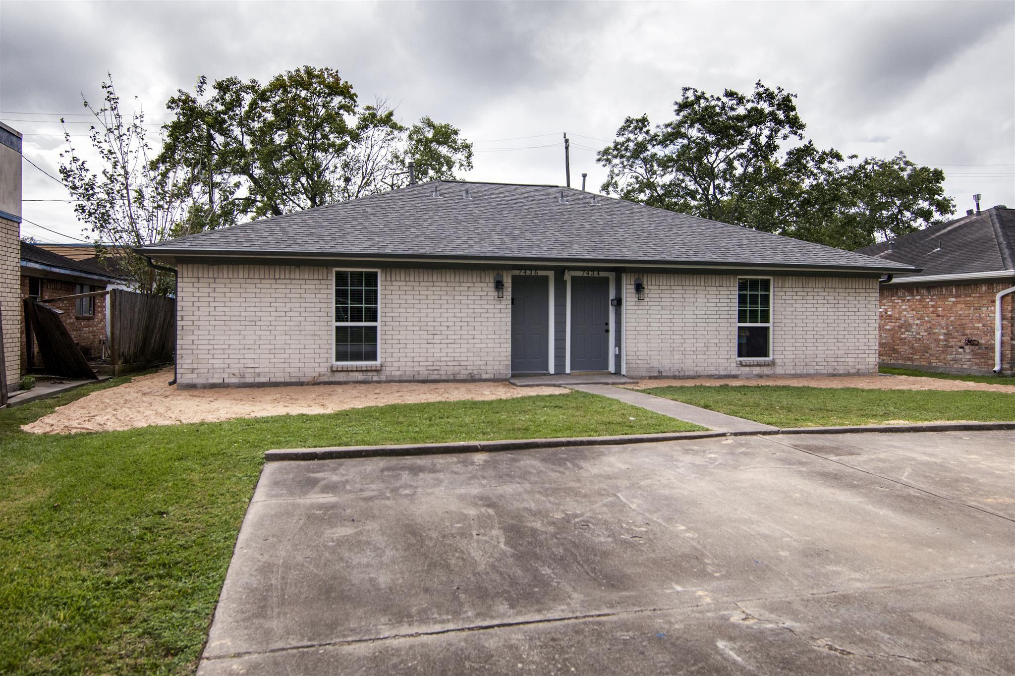 7434 Aljean Ln, Deer Park, TX 77536 photo