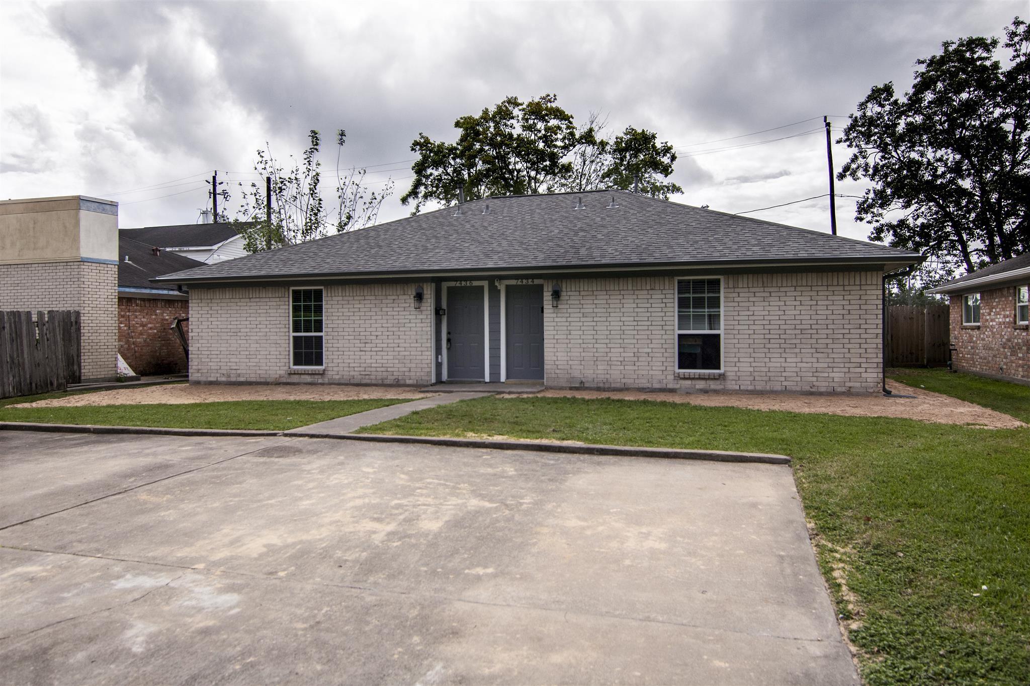 7434 Aljean Ln, Deer Park, TX 77536 photo