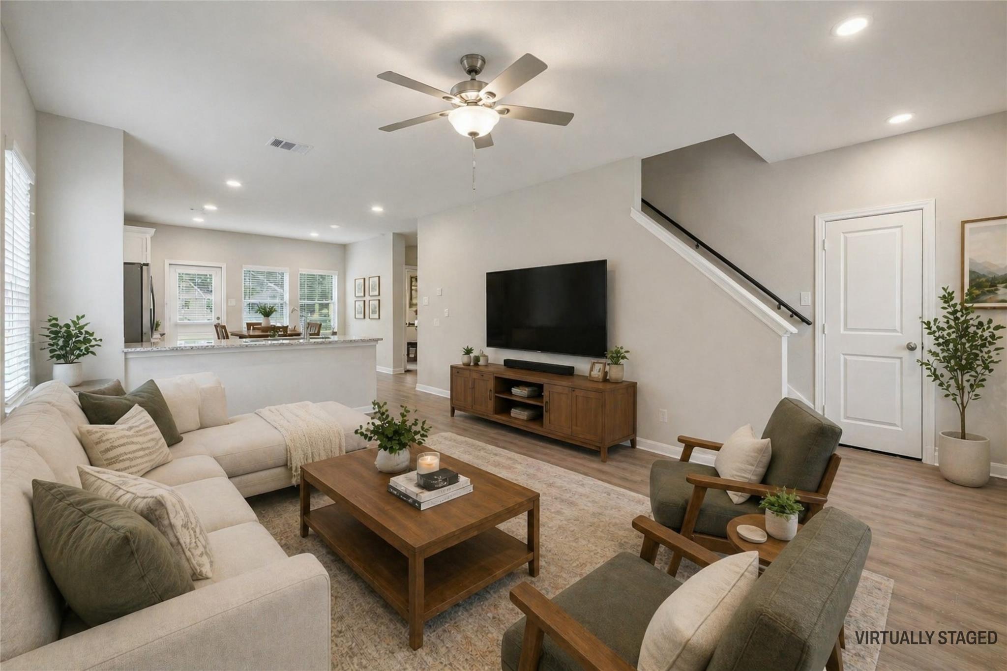 2026 Kansas St, La Marque, TX 77568 photo