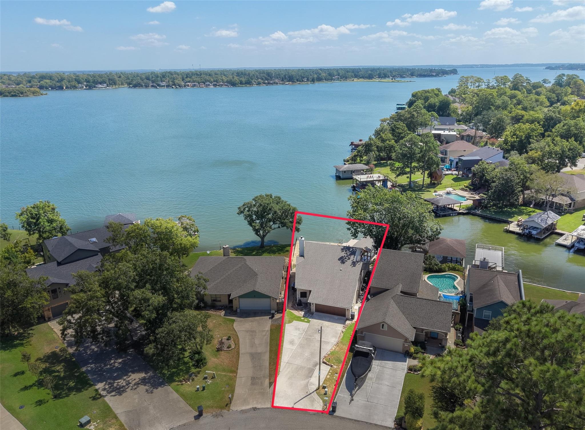 764 Lake View Dr, Montgomery, TX 77356 photo