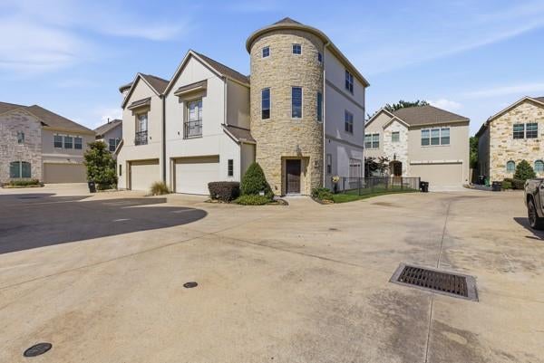 2302 Fall Run Dr, Houston, TX 77055 photo