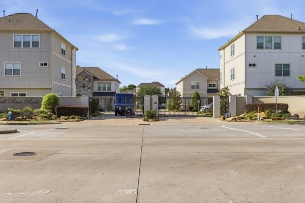 2302 Fall Run Dr, Houston, TX 77055 photo