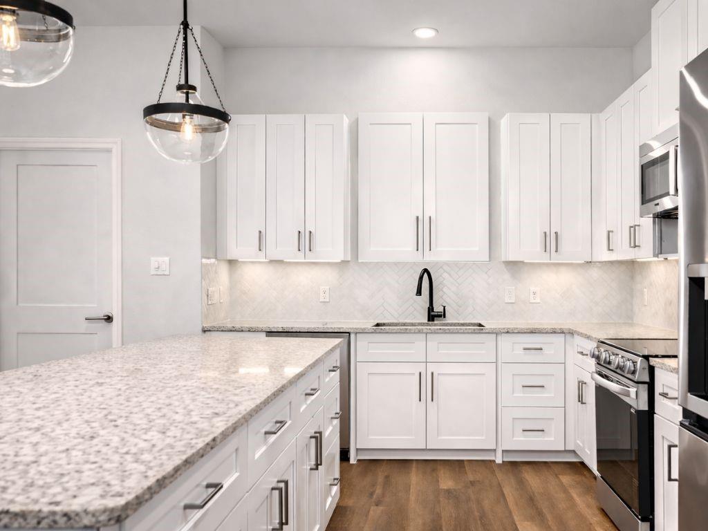 104 County Road 2278, Cleveland, TX 77327 photo