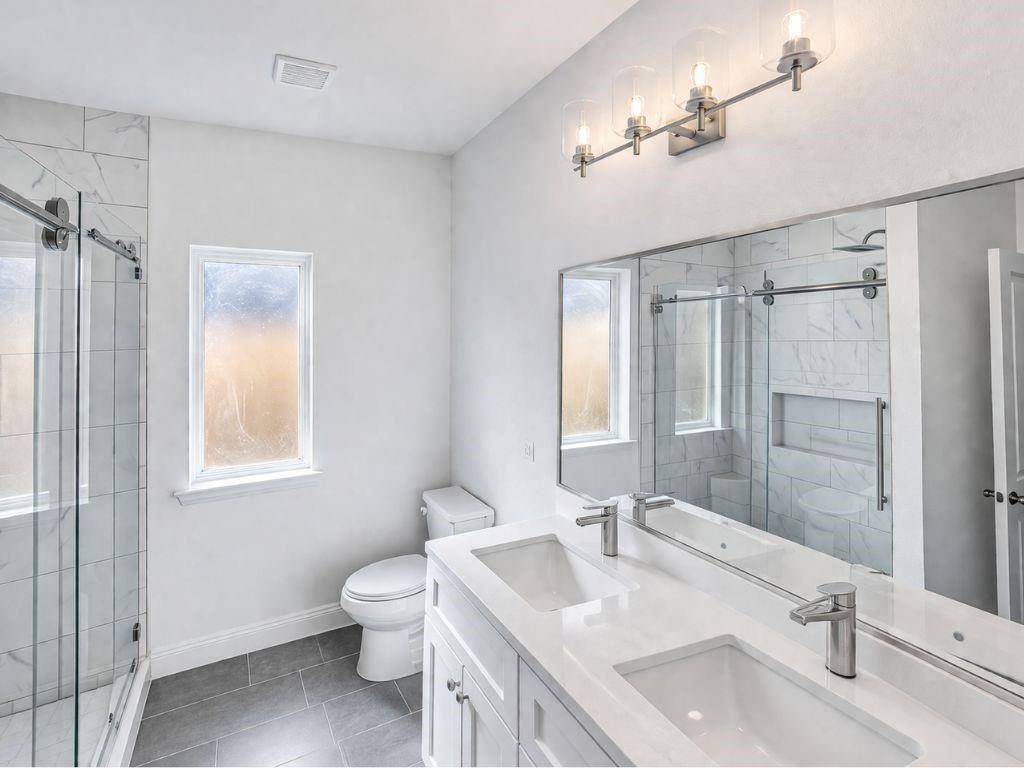 104 County Road 2278, Cleveland, TX 77327 photo