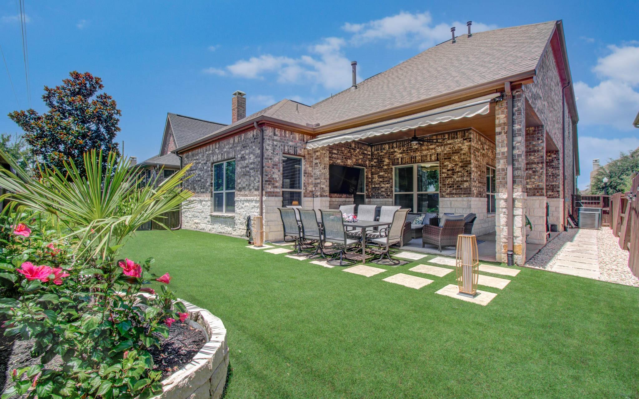17915 Olde Oaks Estates Ct, Cypress, TX 77433