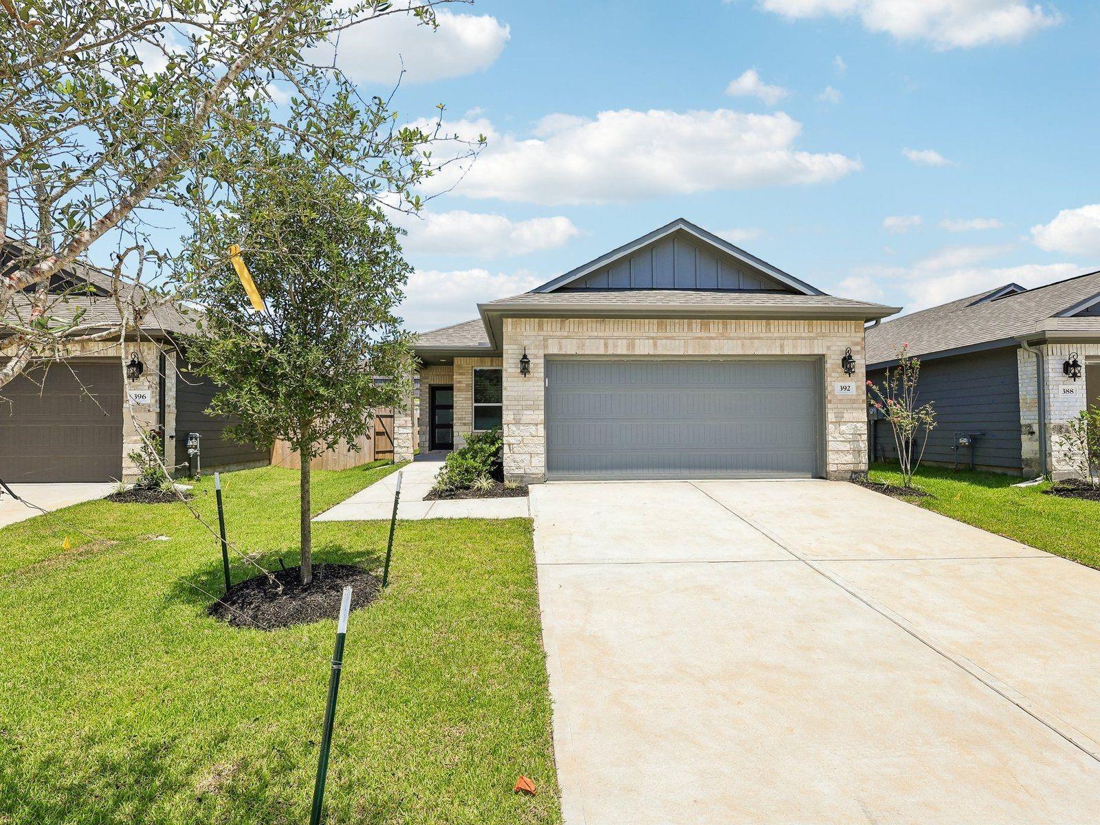 392 Sunrise Ranch Dr, Montgomery, TX 77316