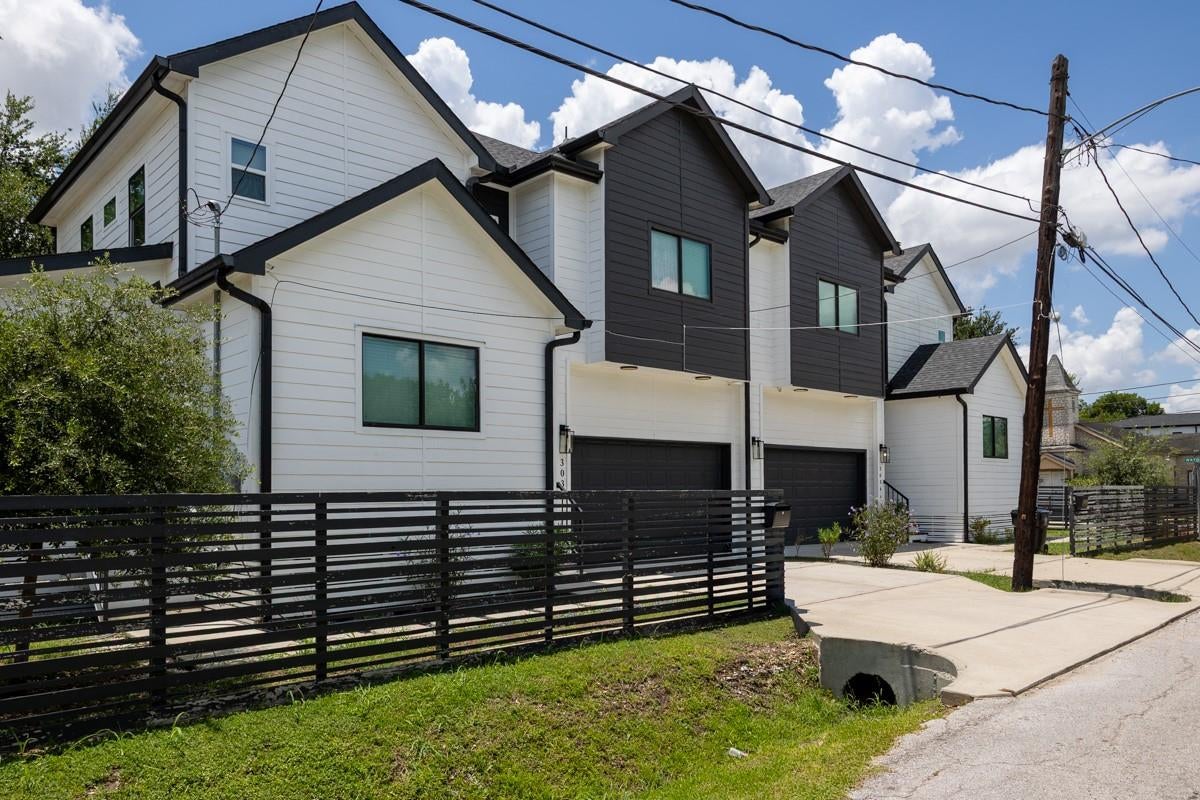 3034 Wayne St, Houston, TX 77026