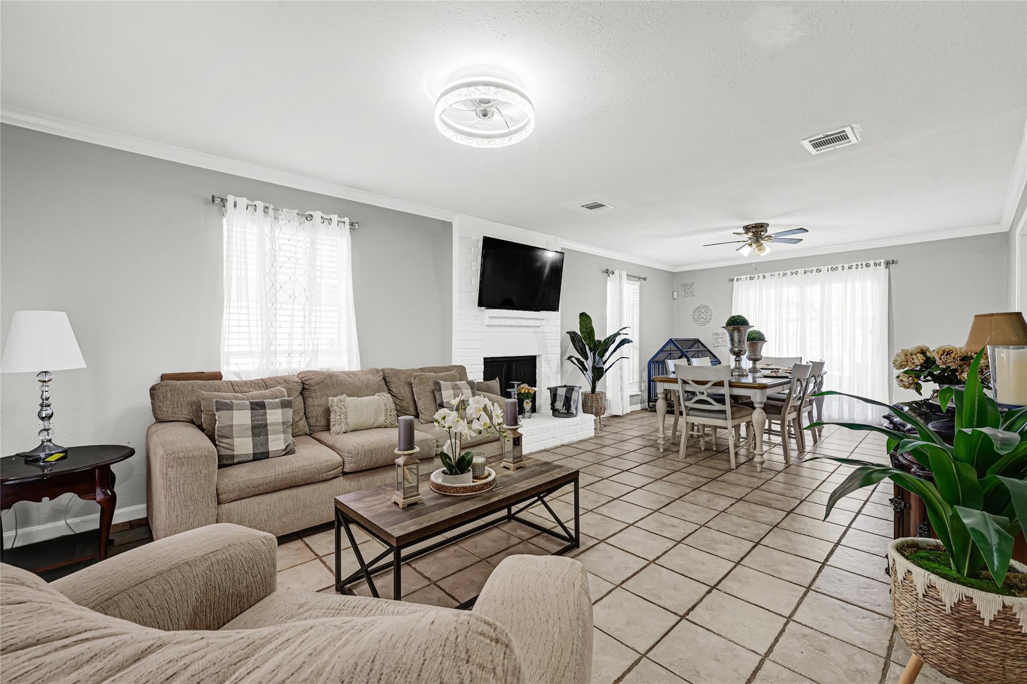 18014 Autumn Hills Dr, Katy, TX 77449 photo