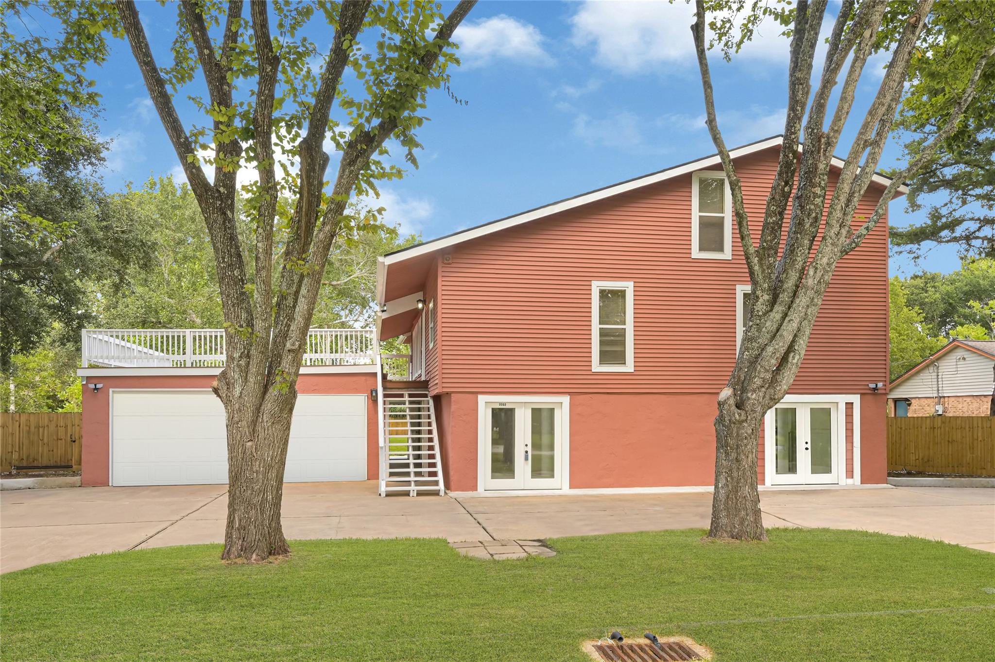 3302 Prairie Dr, Dickinson, TX 77539
