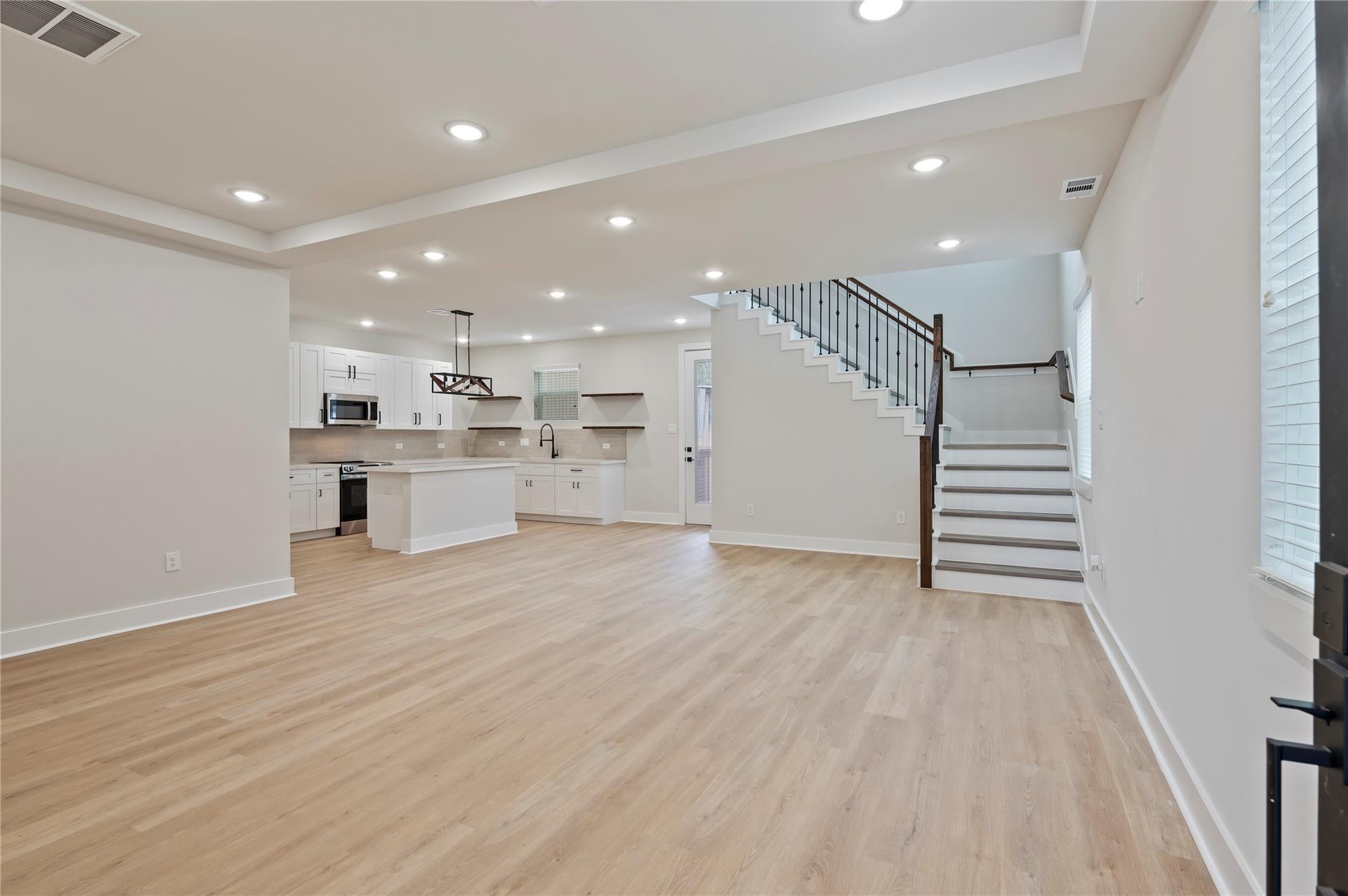 7709 Avenue L, Houston, TX 77012 photo
