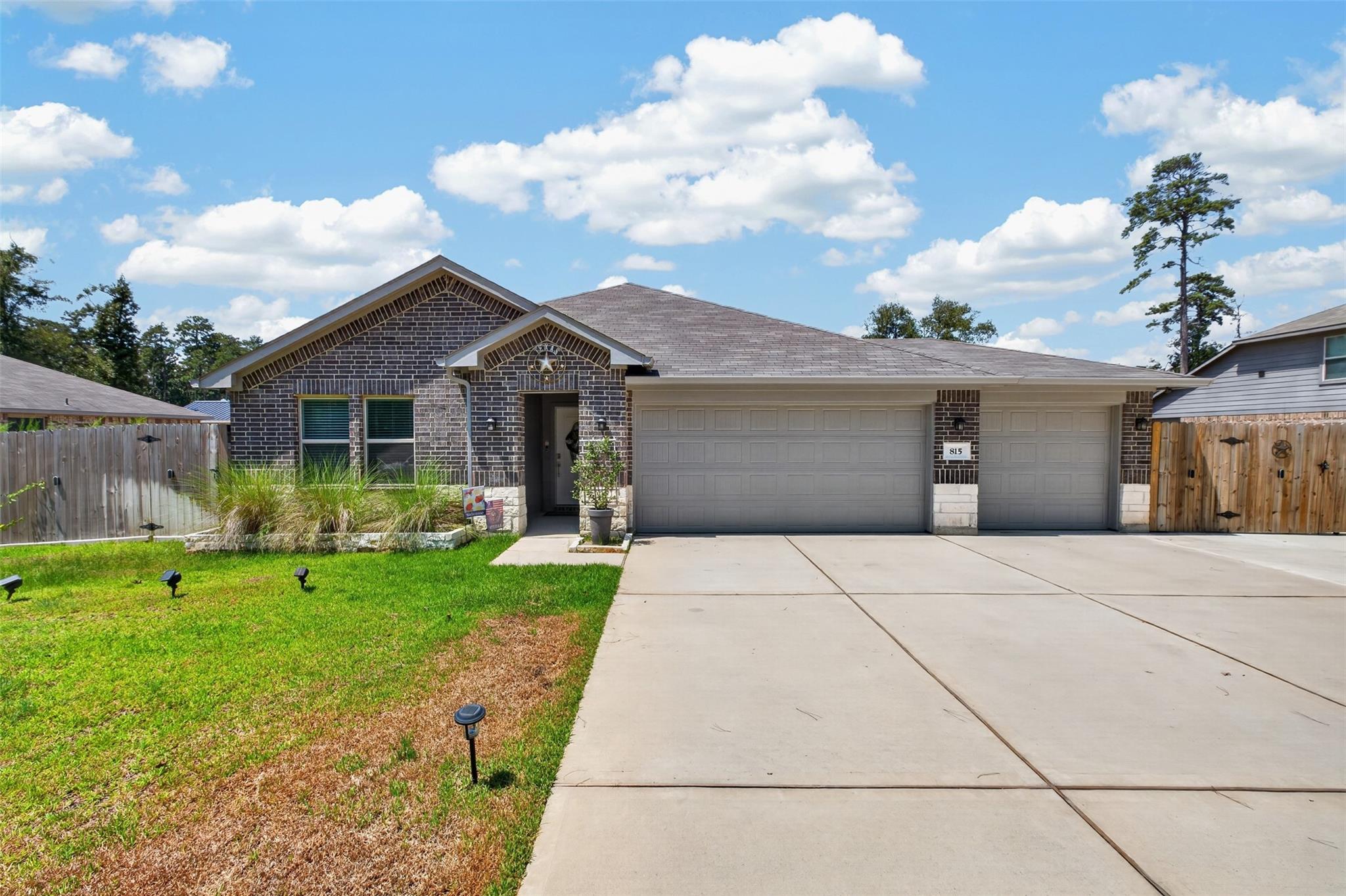 815 Republic Rd, New Caney, TX 77357 photo