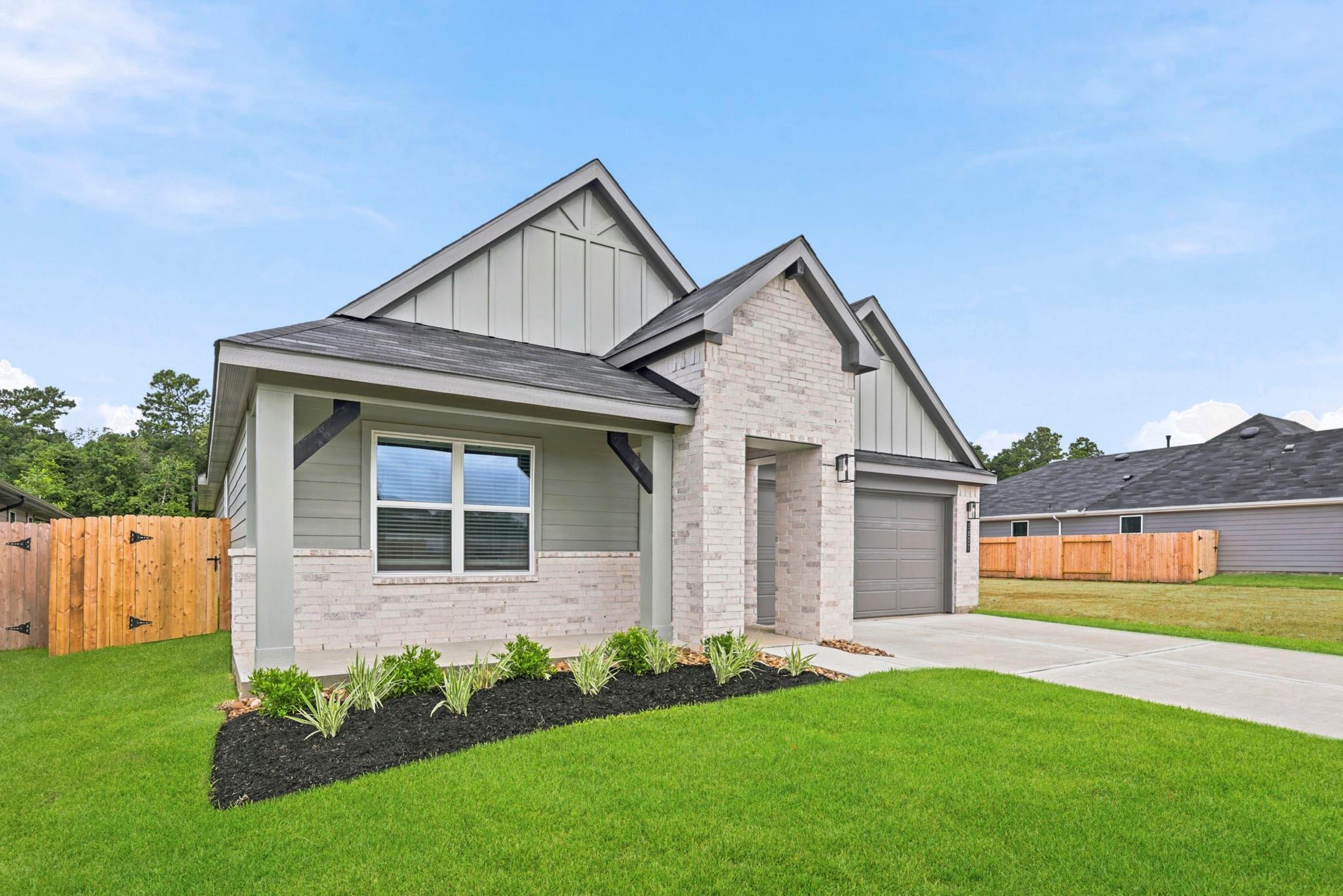 3807 Grizzly Bear Ct, Conroe, TX 77303 photo