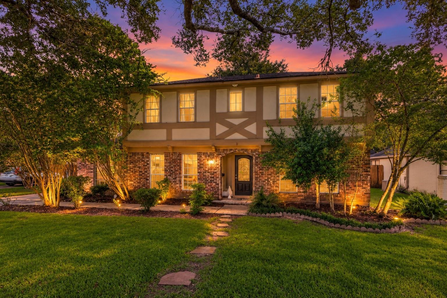 2025 Briar Ln, Richmond, TX 77469