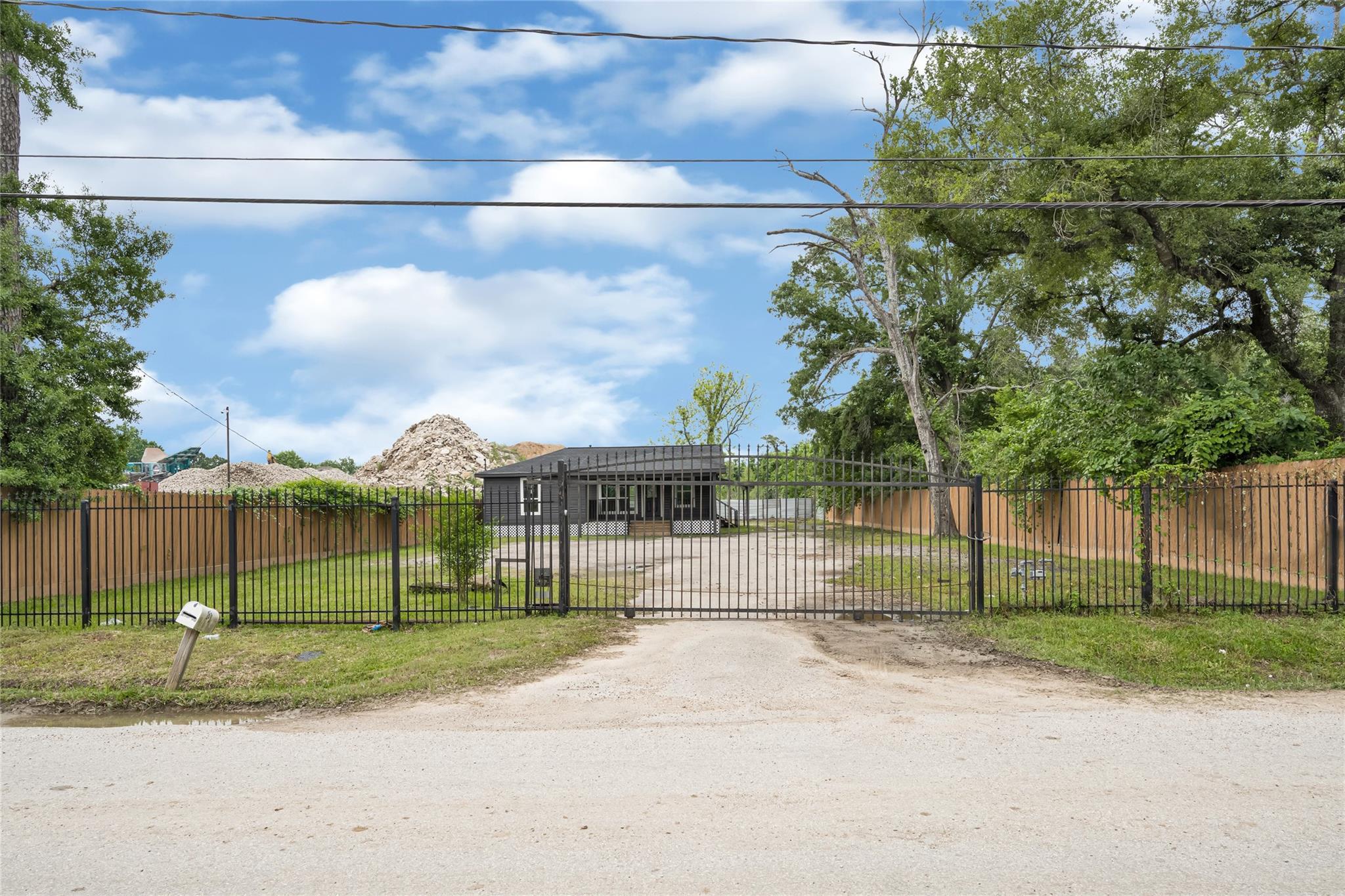 2631 Mansfield St, Houston, TX 77091