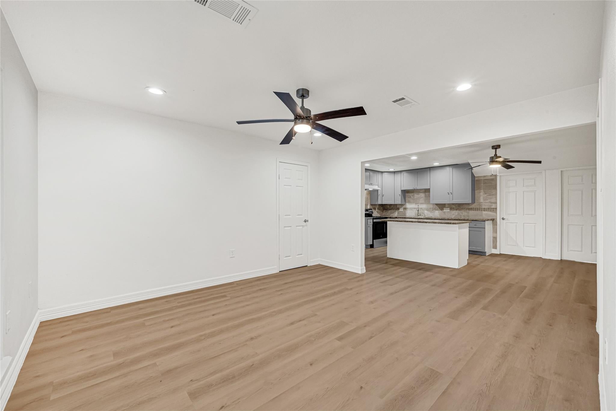 2631 Mansfield St, Houston, TX 77091 photo