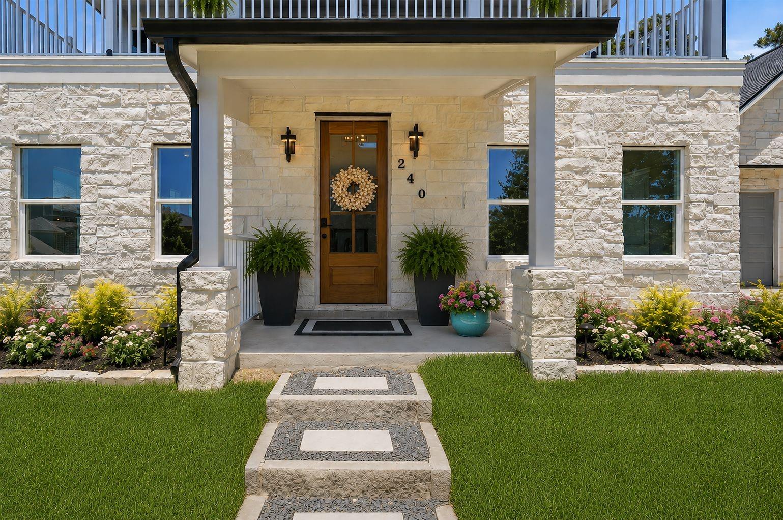 240 Sarasota Cir, Montgomery, TX 77356 photo