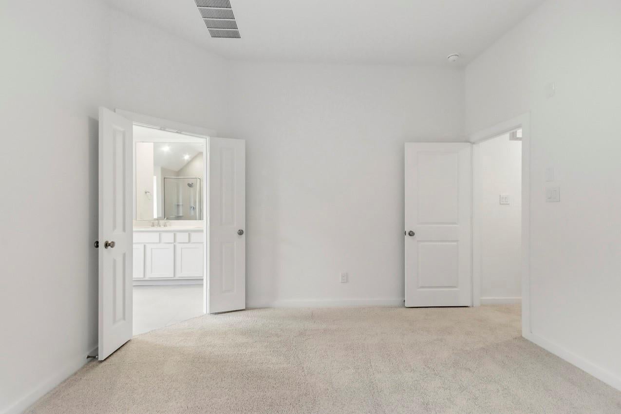 575 Cypress Valley Ave, Montgomery, TX 77316 photo