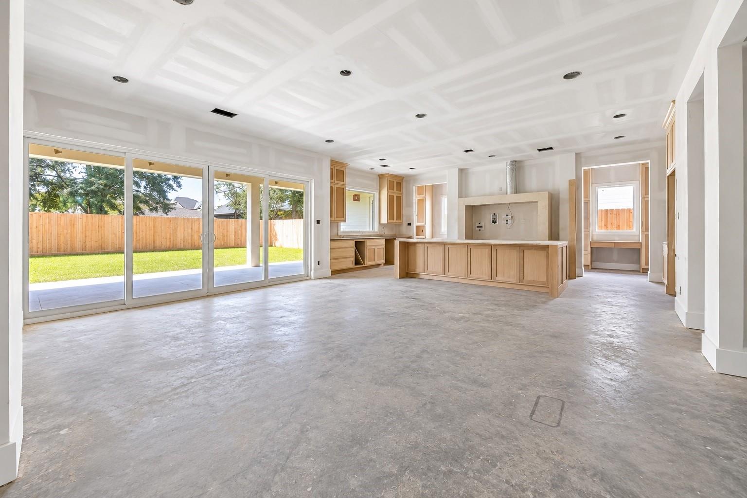 1335 Gardenia Dr, Houston, TX 77018 photo