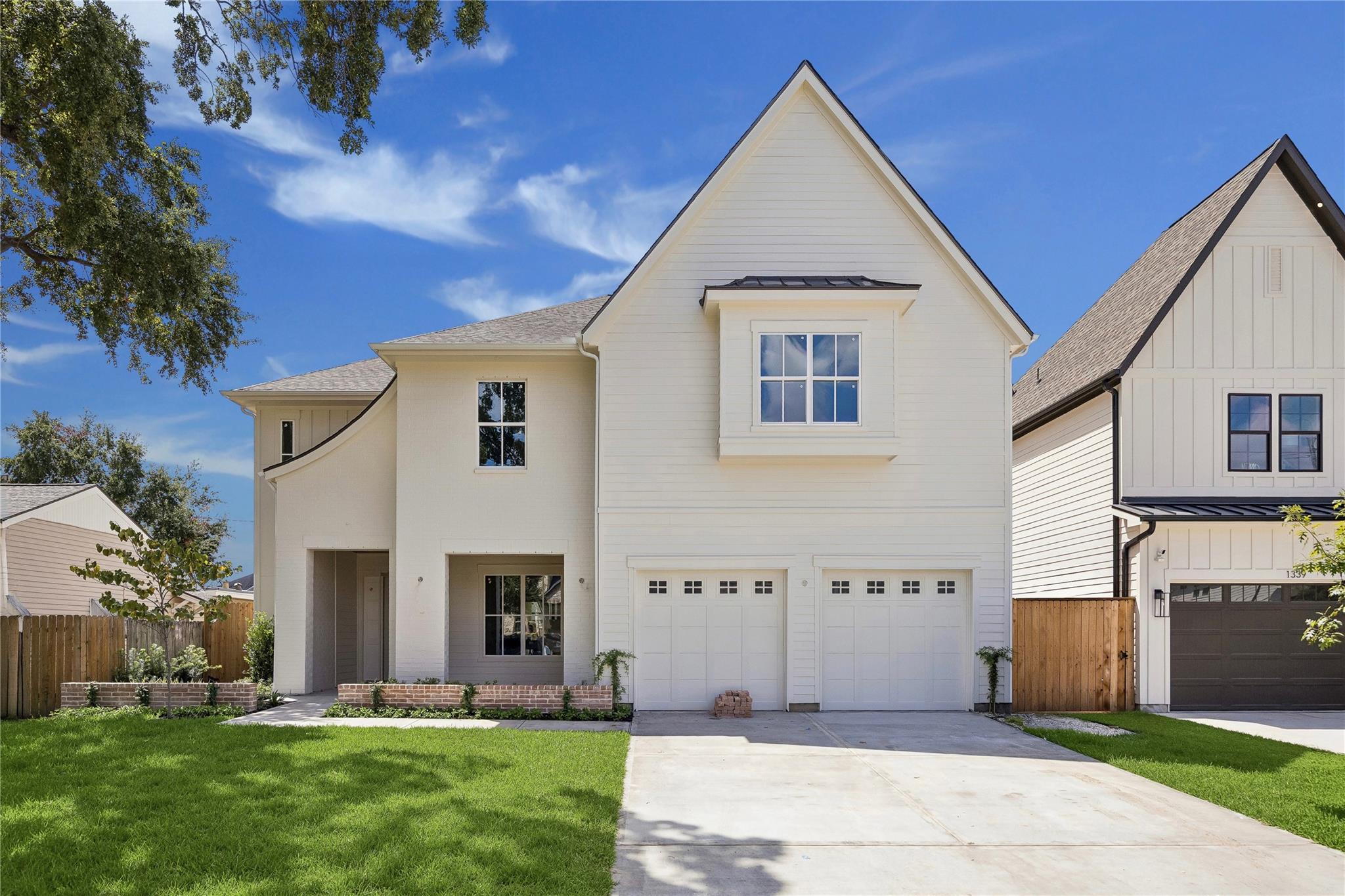 1335 Gardenia Dr, Houston, TX 77018