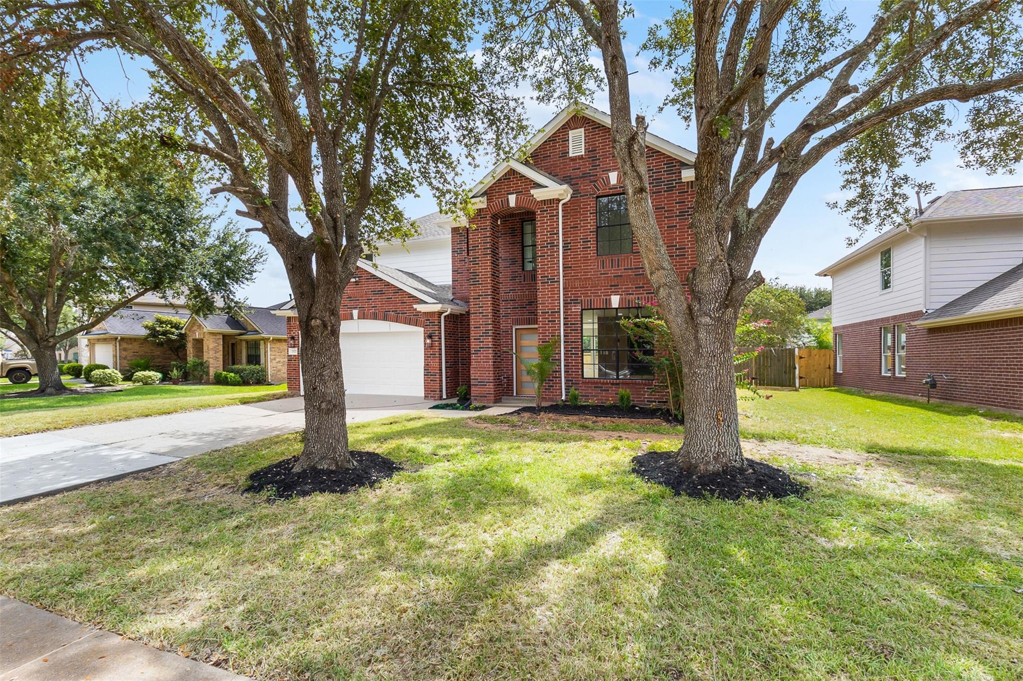 2522 Willow Spring Ln, Sugar Land, TX 77479