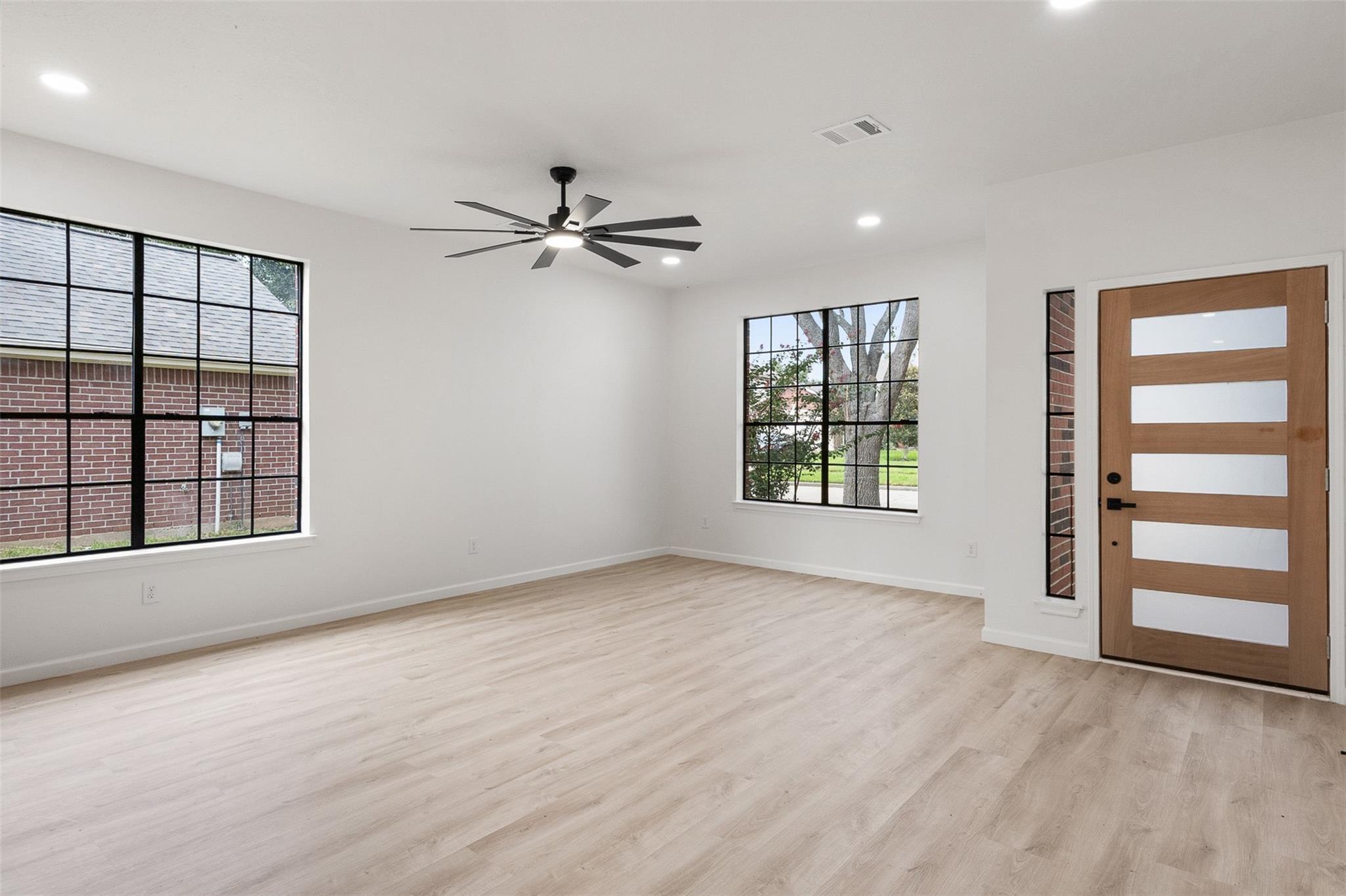 2522 Willow Spring Ln, Sugar Land, TX 77479 photo