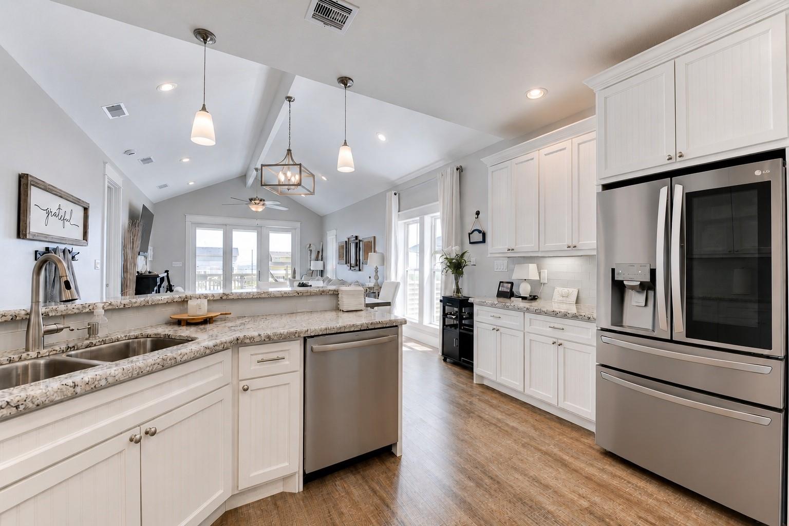 4322 Palapa Cir, Galveston, TX 77554 photo