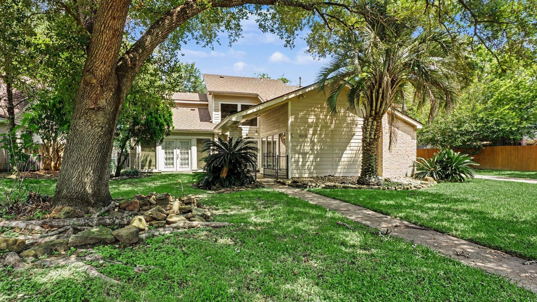 8223 Magnolia Glen Dr, Humble, TX 77346