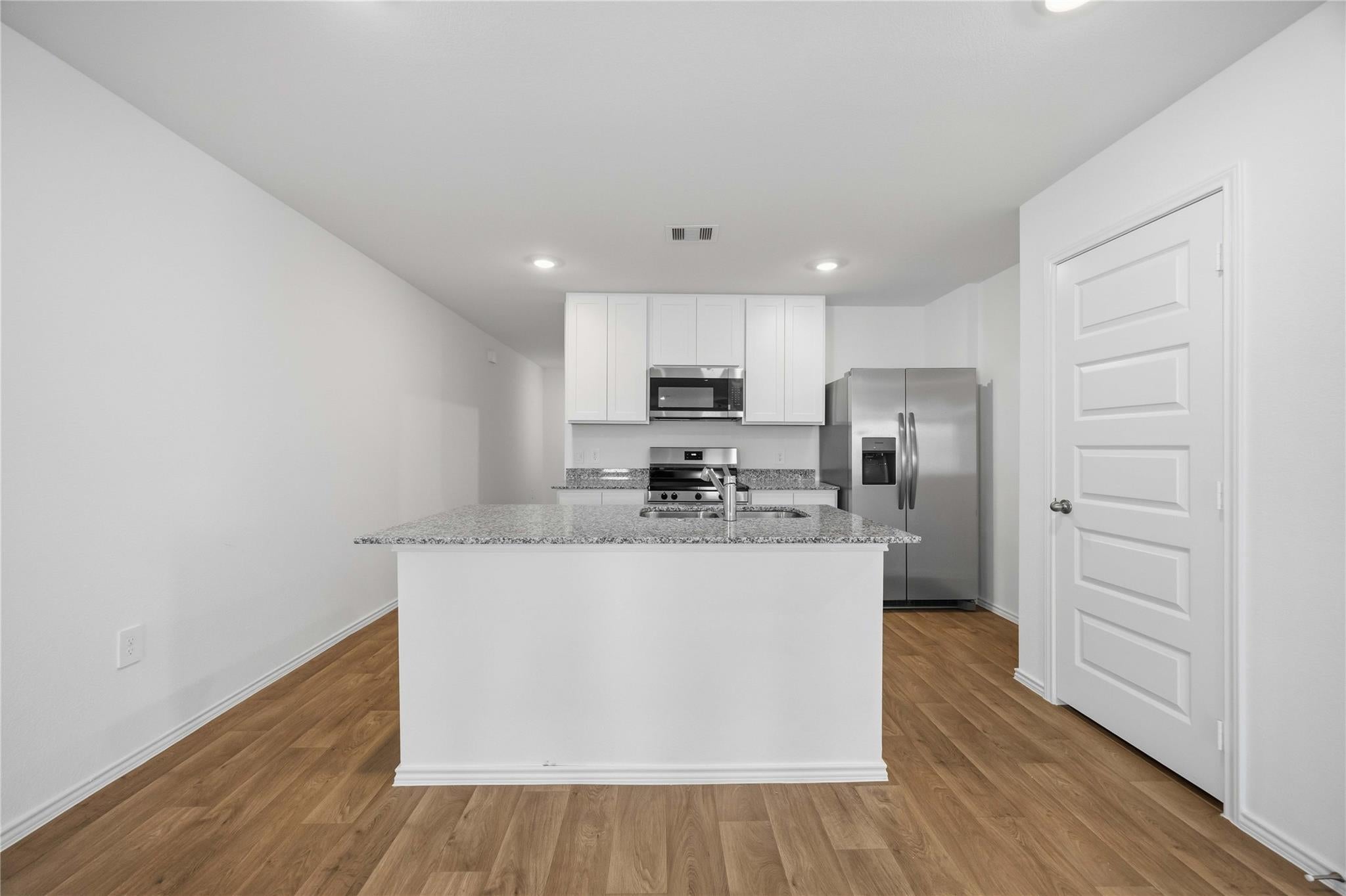11913 Sweet Apple Ln, Houston, TX 77048 photo