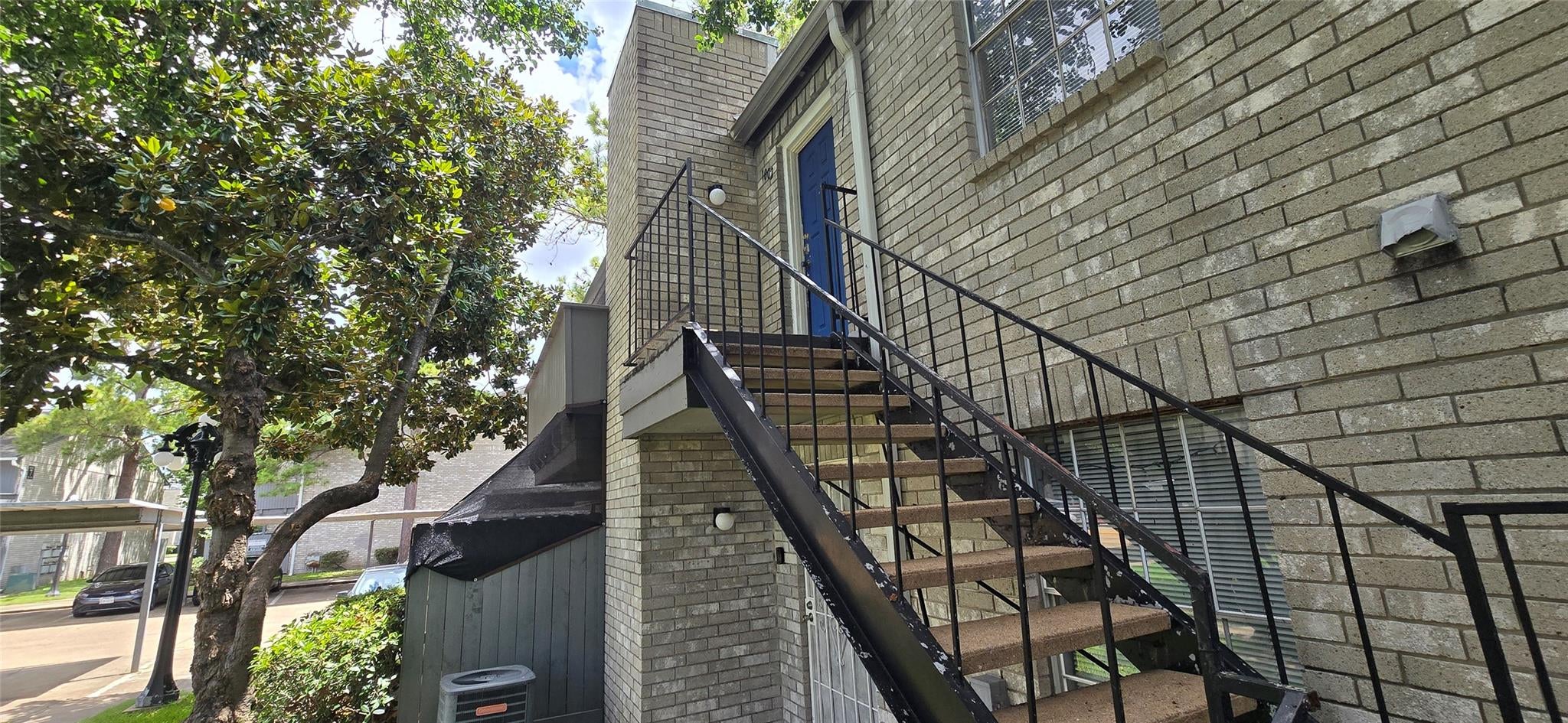 9700 Leawood Blvd #1002, Houston, TX 77099 photo