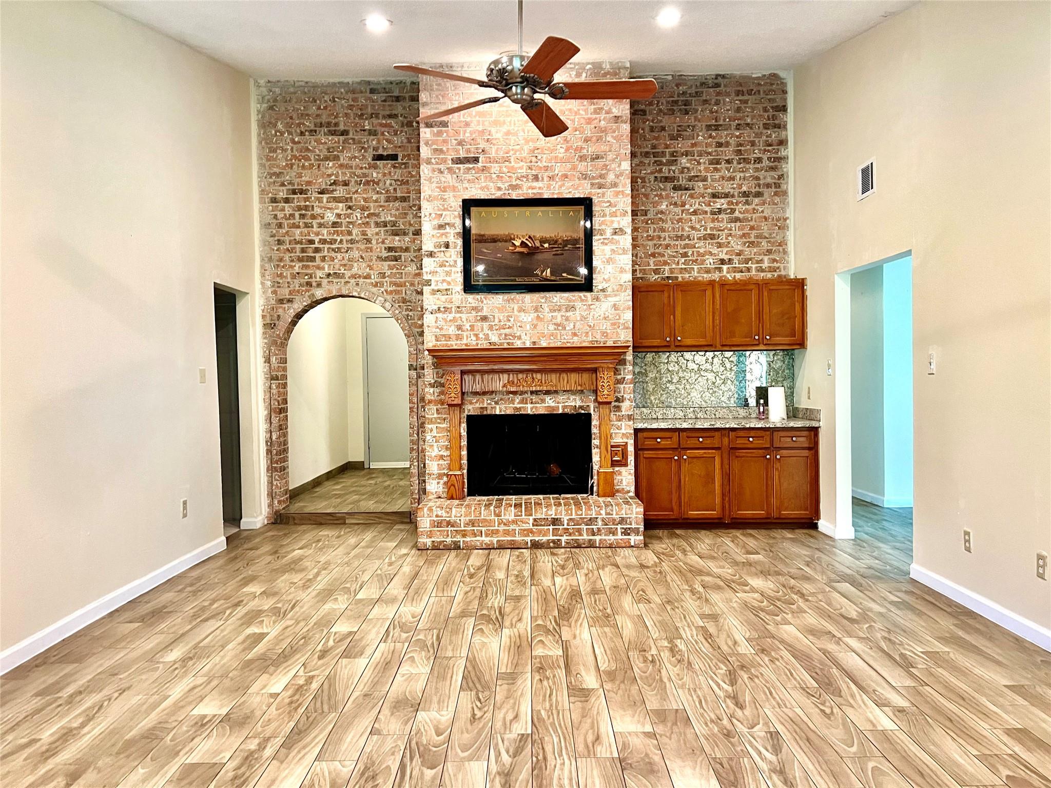 11703 Seawood Dr, Houston, TX 77089 photo
