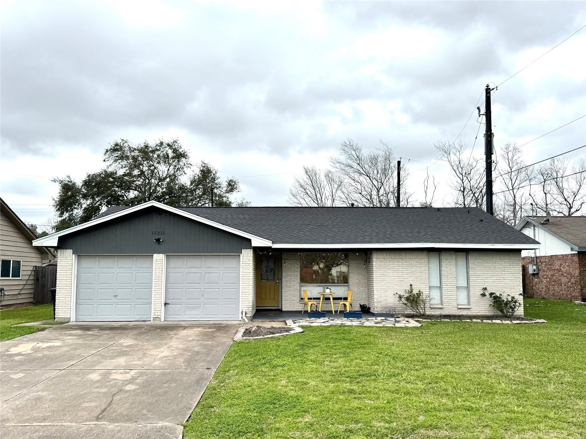 11311 Caribbean Ln, Houston, TX 77089
