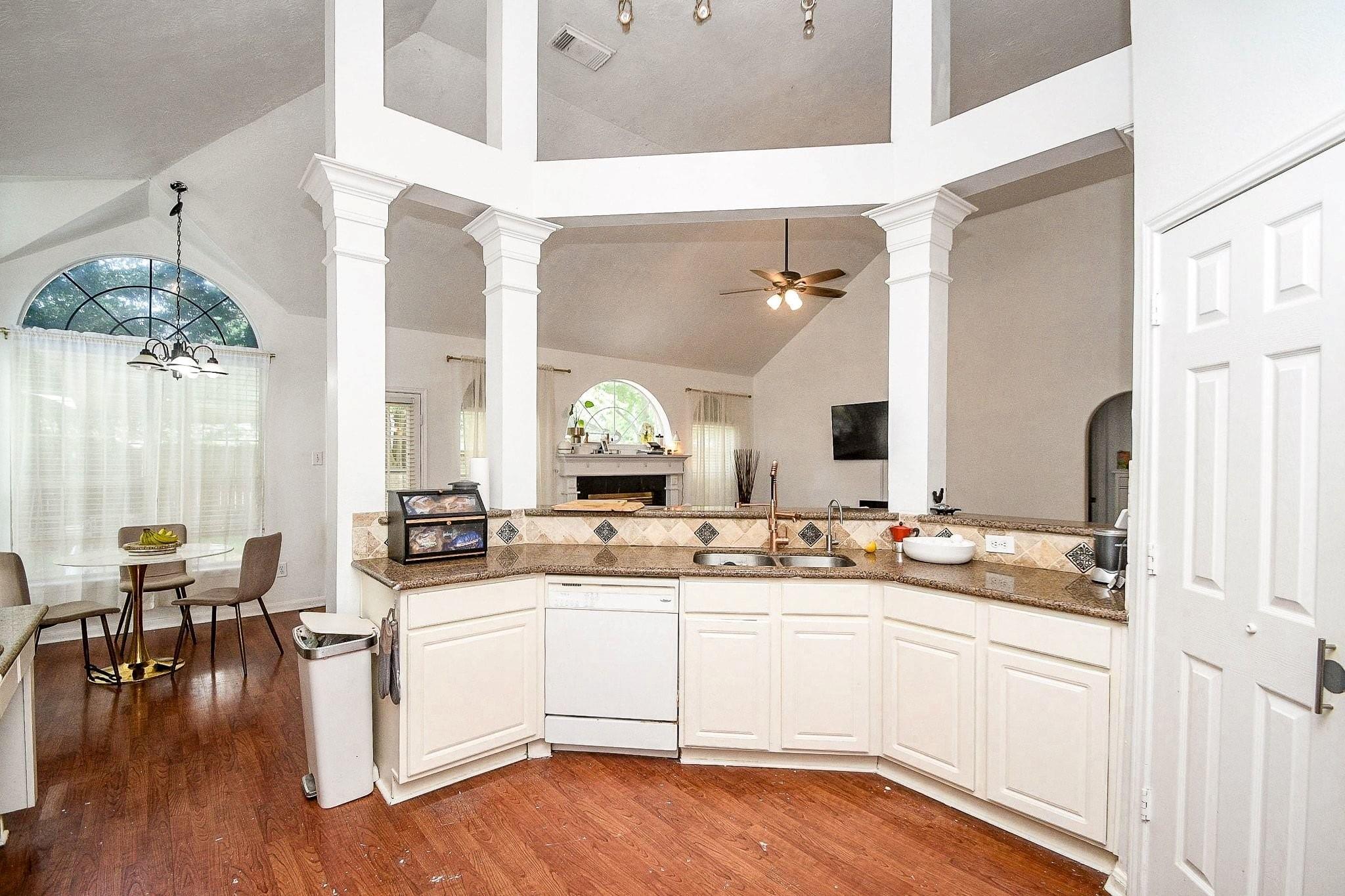 24010 Doverwick Dr, Tomball, TX 77375 photo