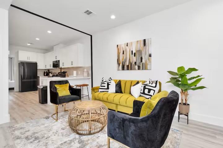3735 Mainer St, Houston, TX 77021 photo
