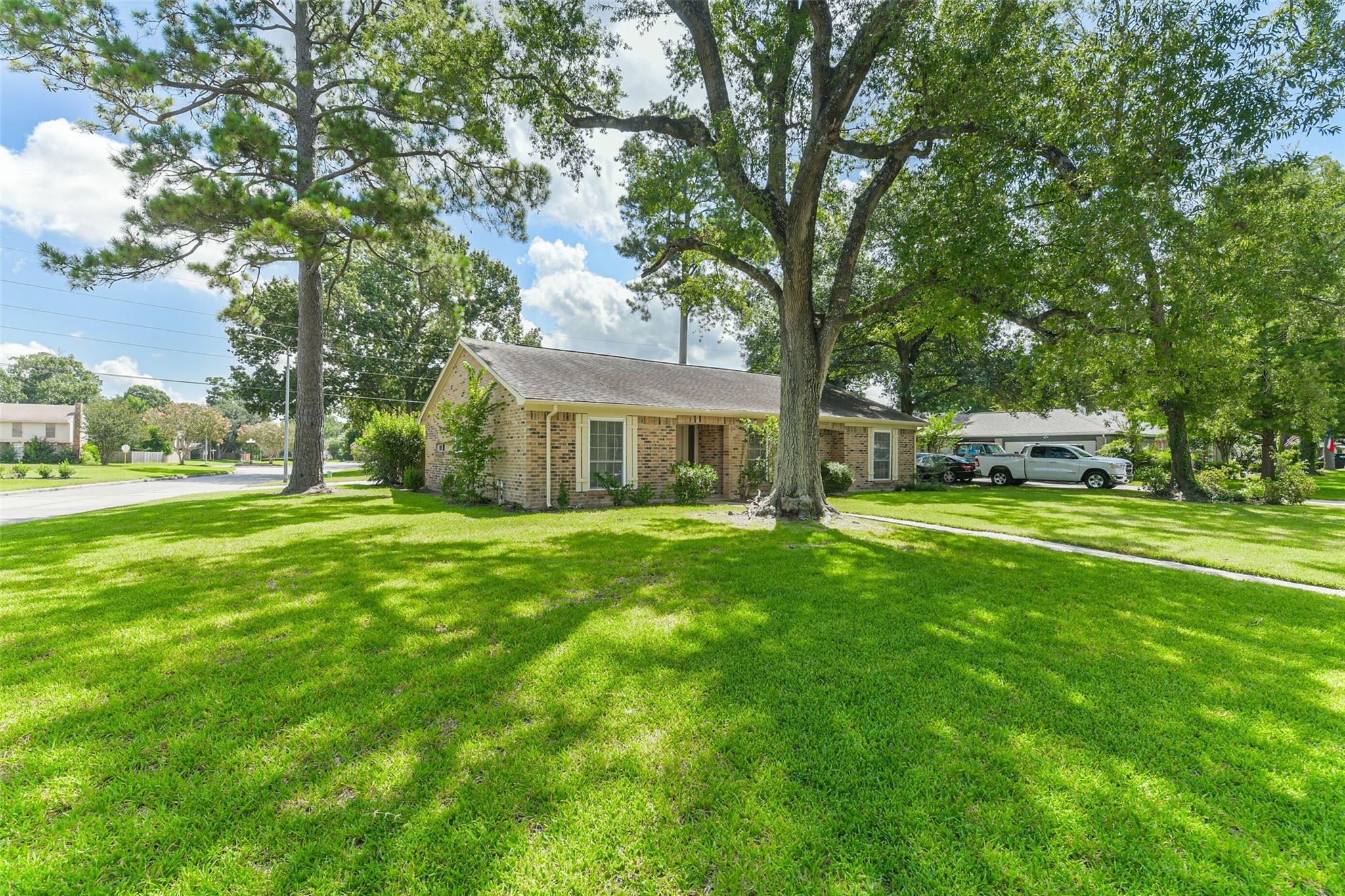 25414 Cottage Hill Ln, Spring, TX 77373