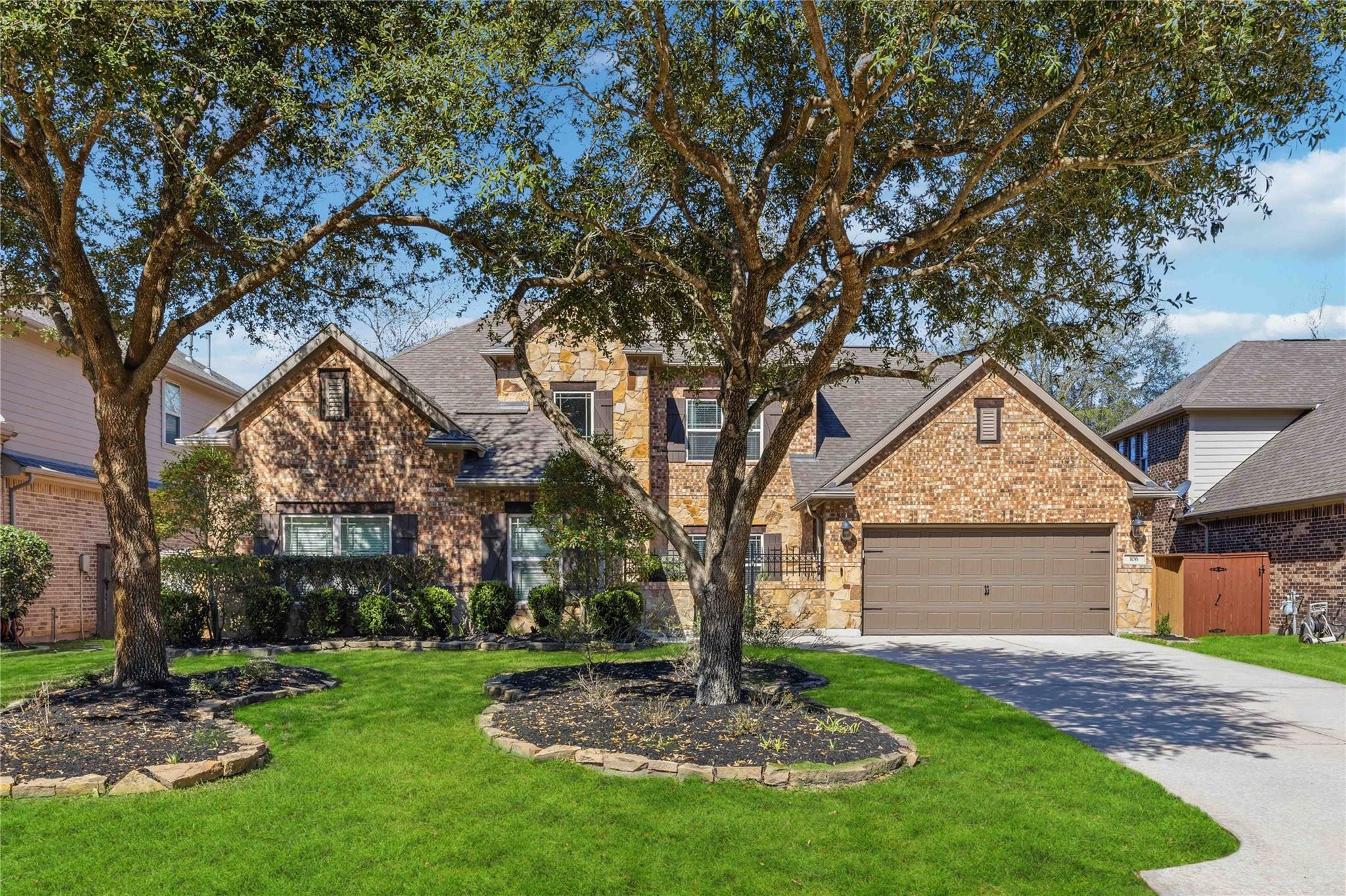 106 Joshuas Pl, Montgomery, TX 77316