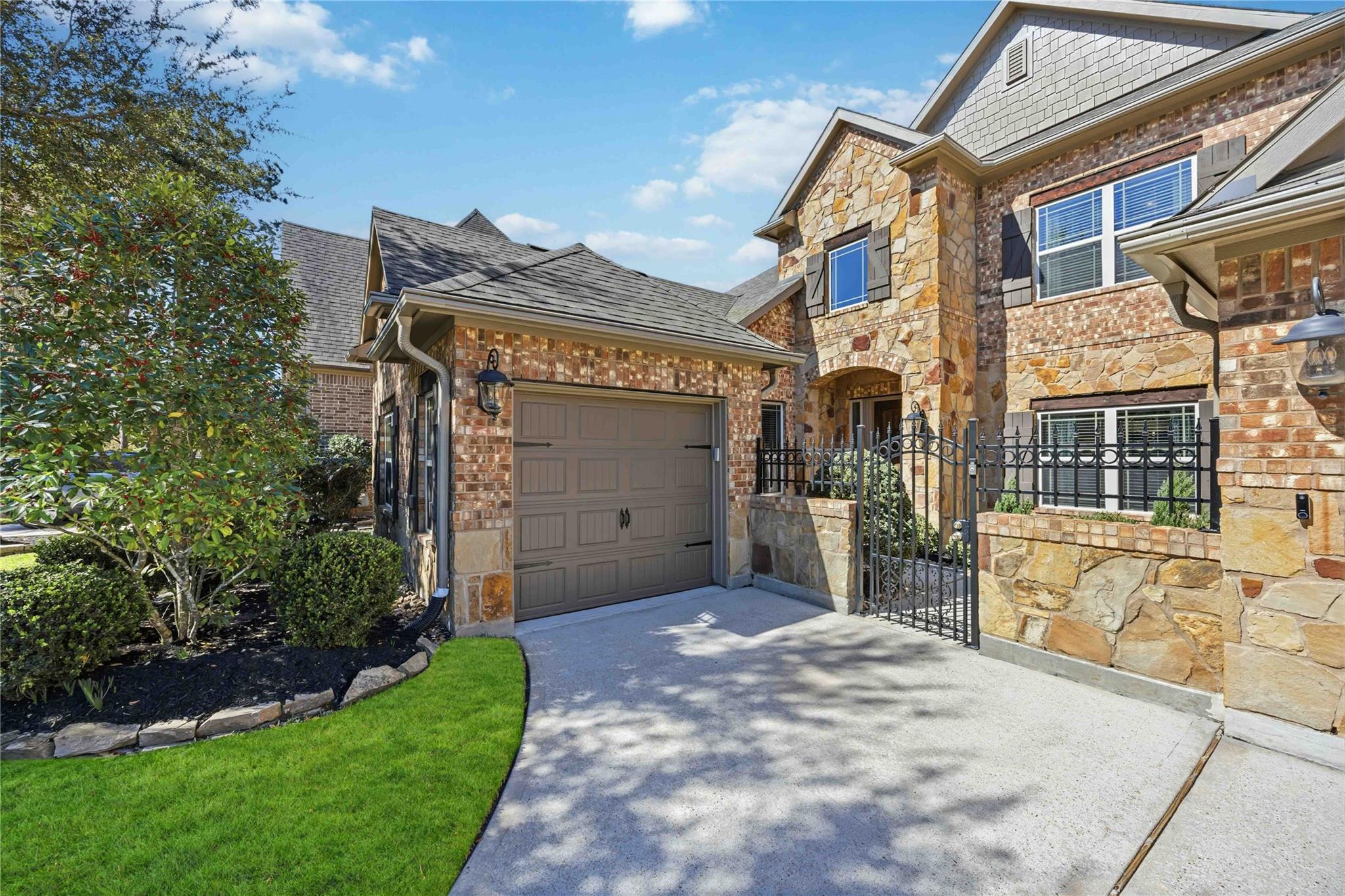 106 Joshuas Pl, Montgomery, TX 77316 photo