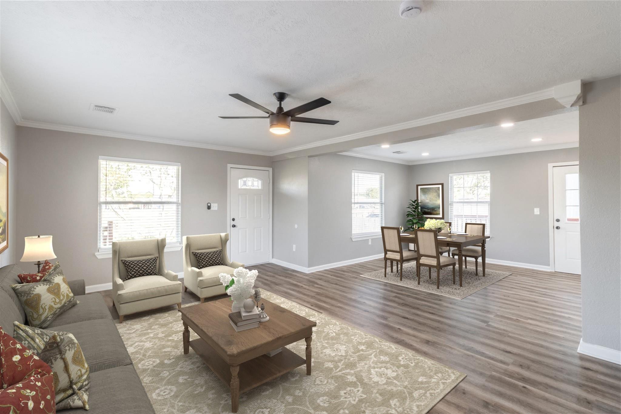 725 10 St, Dickinson, TX 77539