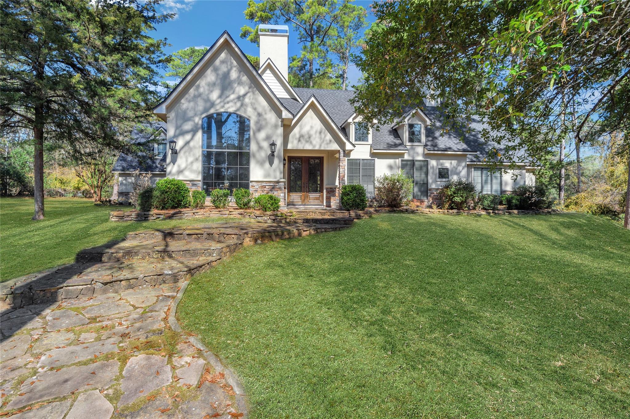 10235 Holly Grv, Conroe, TX 77304