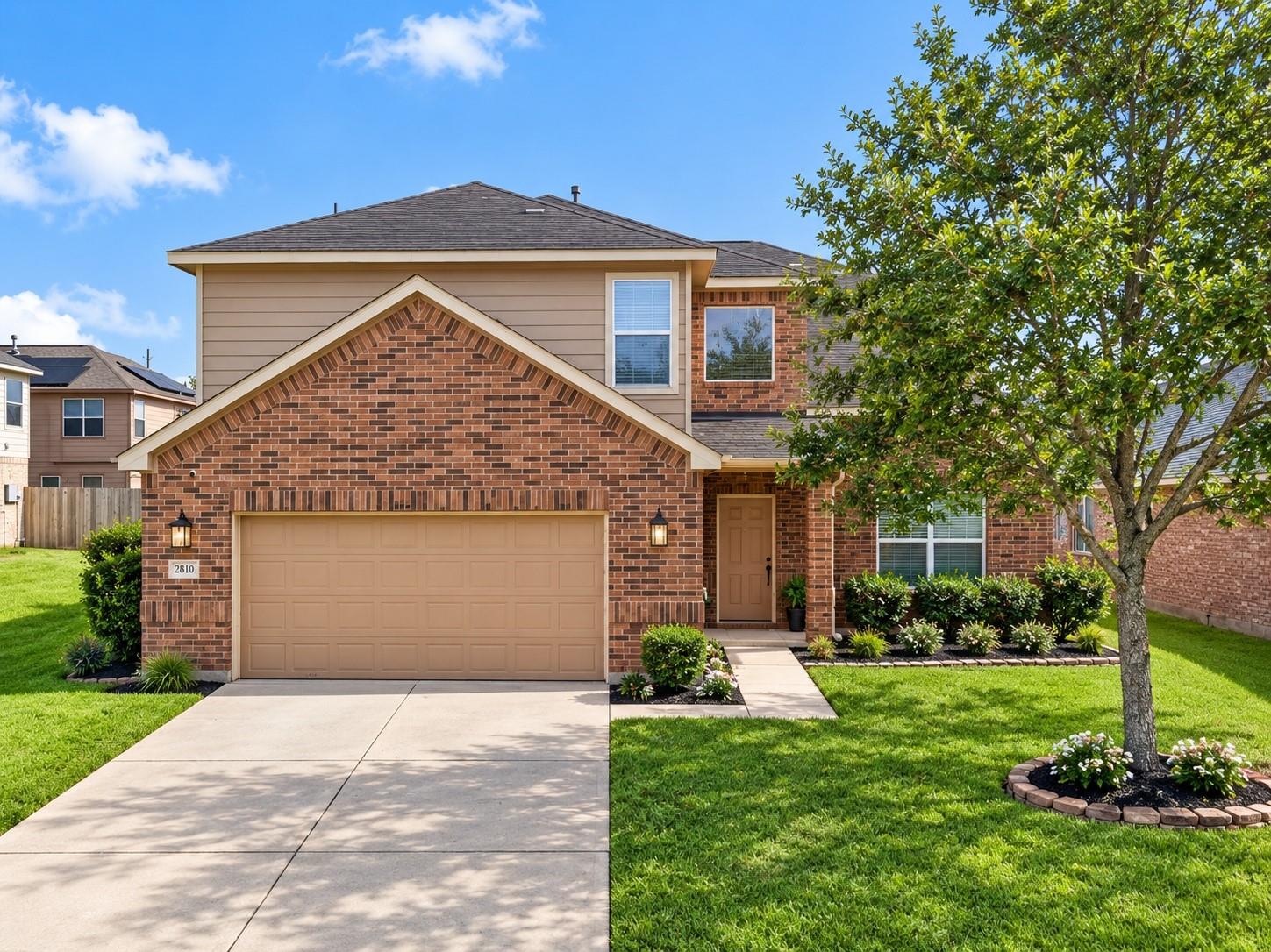 206 Unique Ct, Rosharon, TX 77583