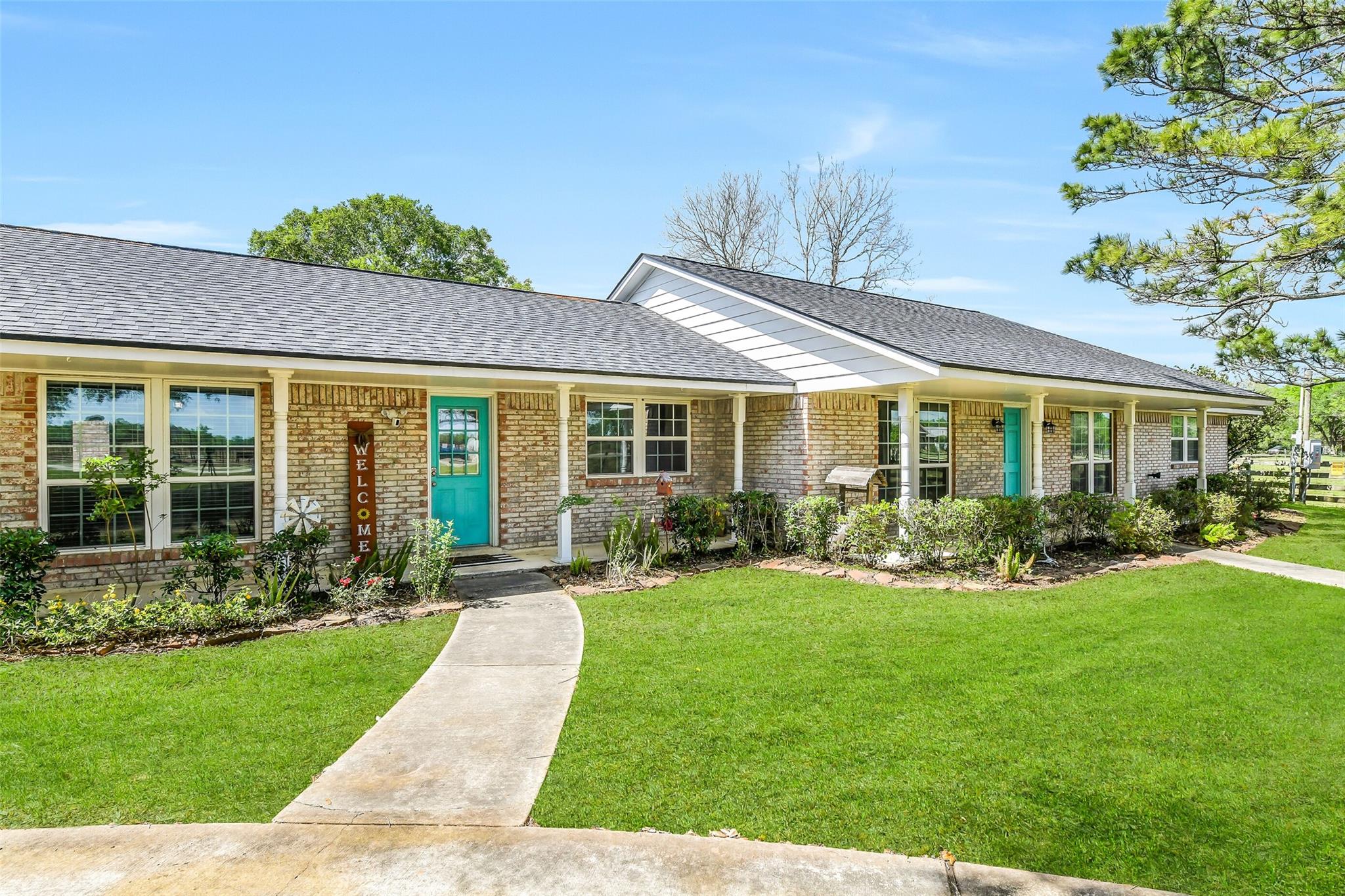 3358 County Road 172, Alvin, TX 77511
