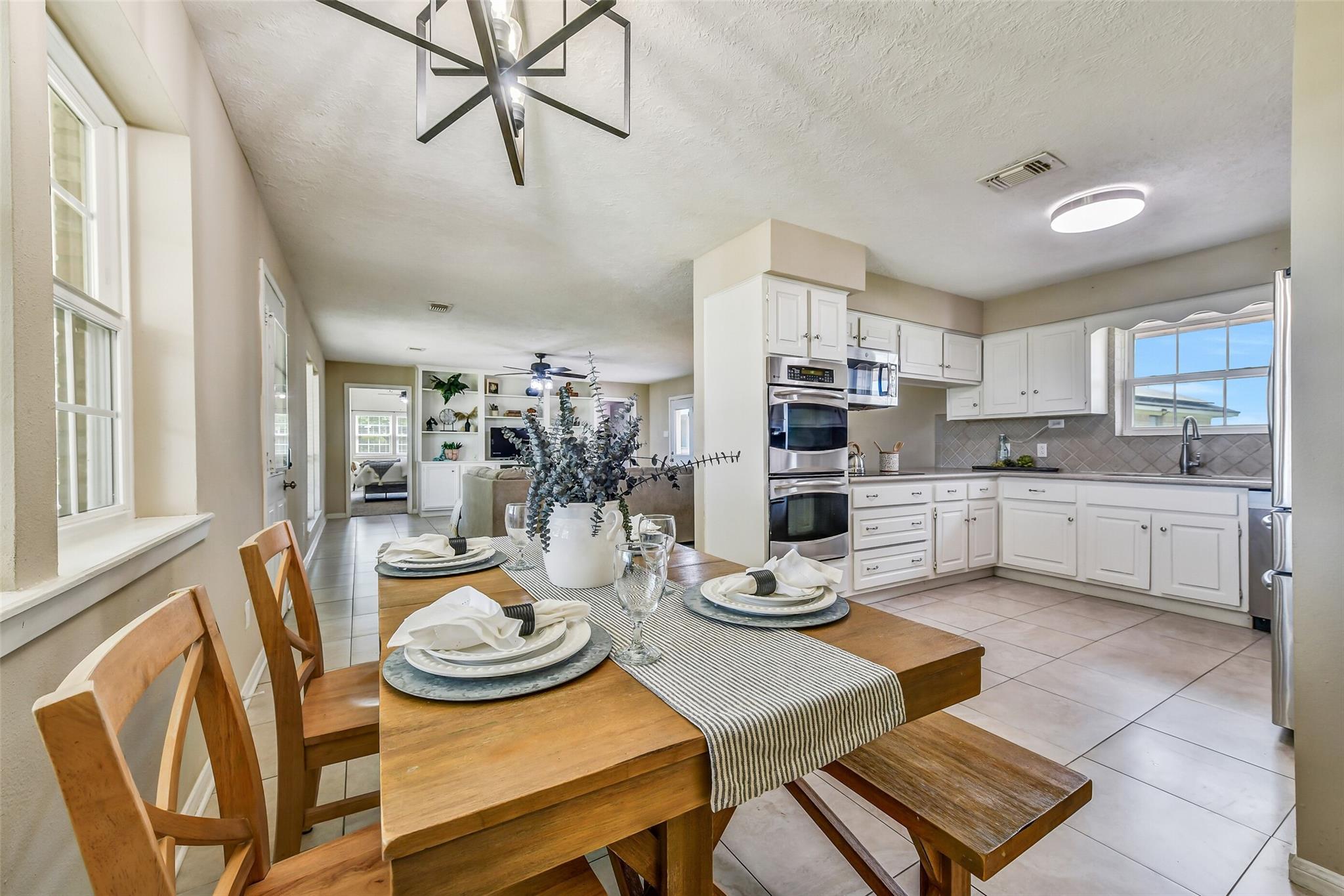 3358 County Road 172, Alvin, TX 77511 photo