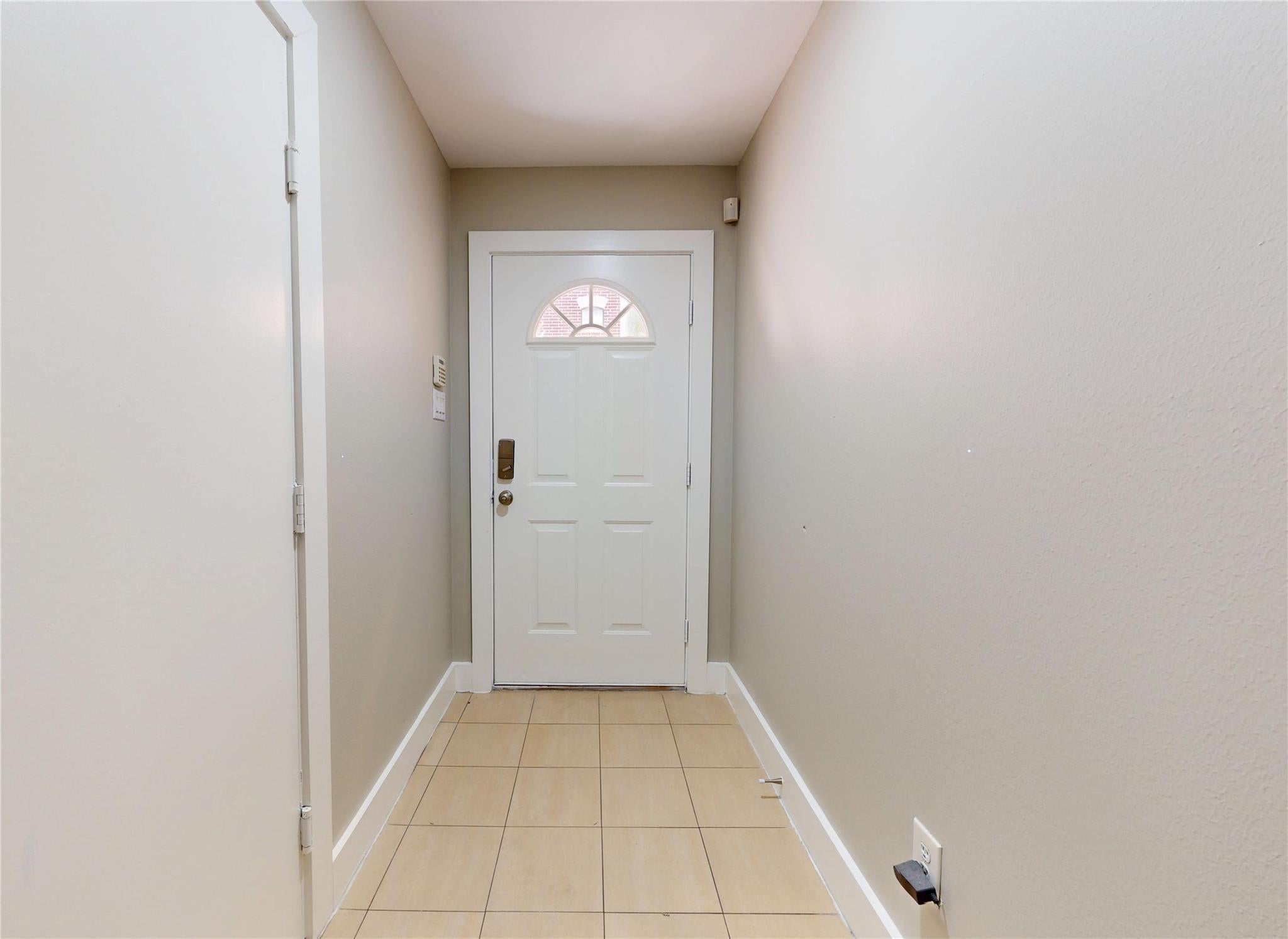 8715 Meadowcroft Dr #801, Houston, TX 77063 photo