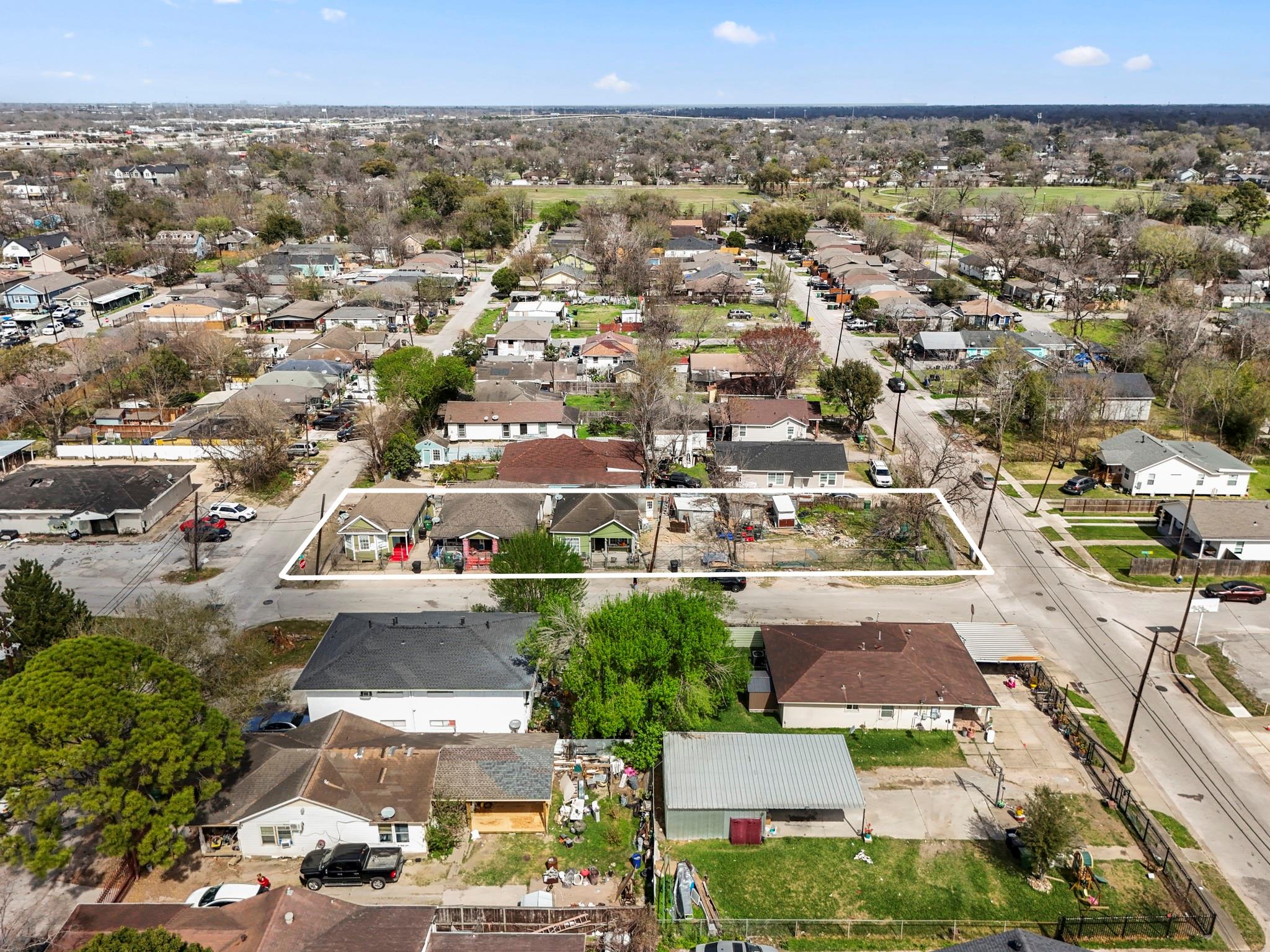 3501 Sarah St, Houston, TX 77026